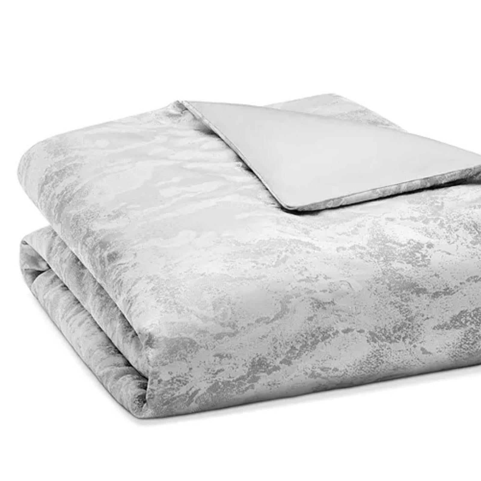 Donna Karan Luna Duvet Cover in Platinum, NWT, Size Full/Queen
