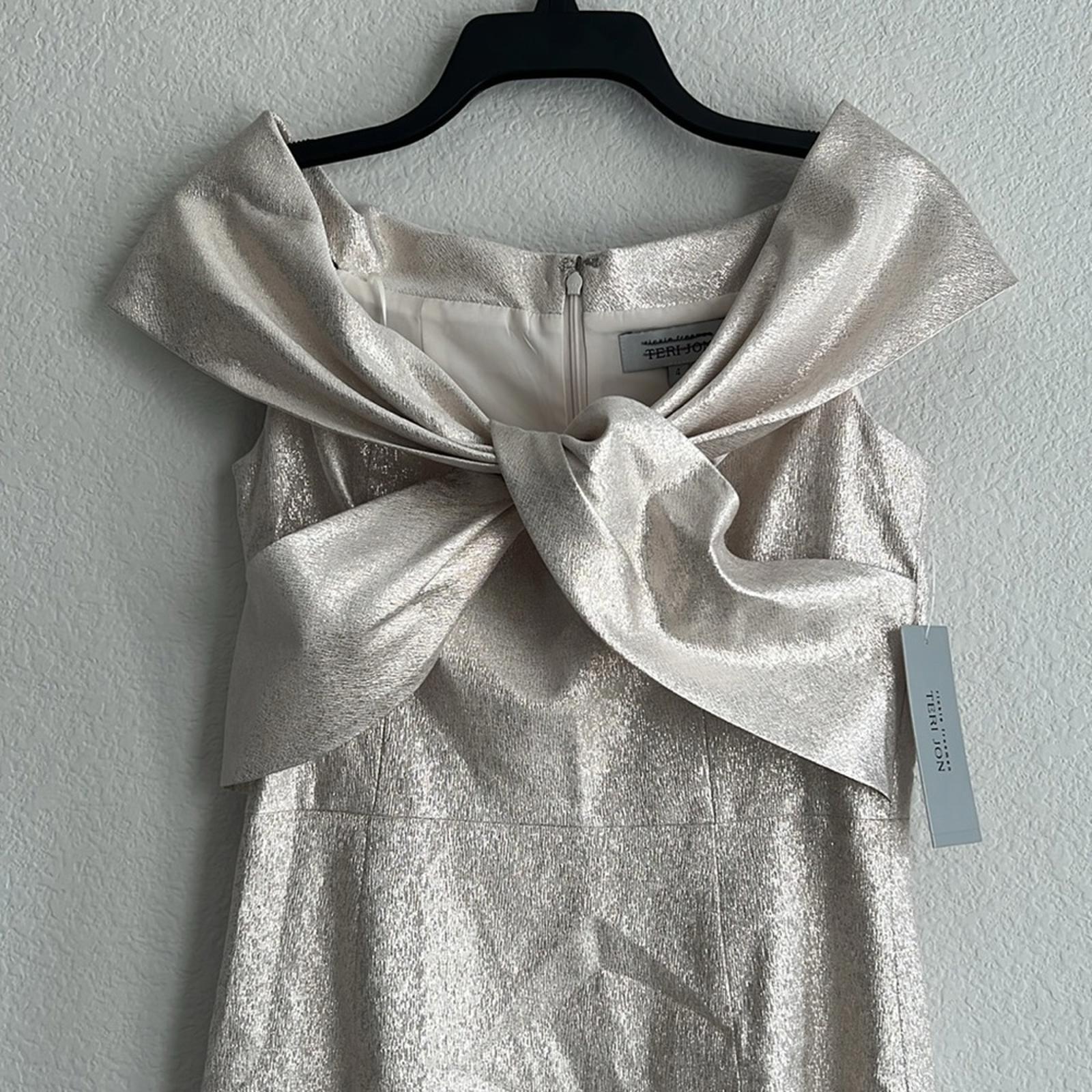 Teri Jon Metallic Jacquard Off-the-Shoulder Champagne Gown Size 4 NEW w/Tag
