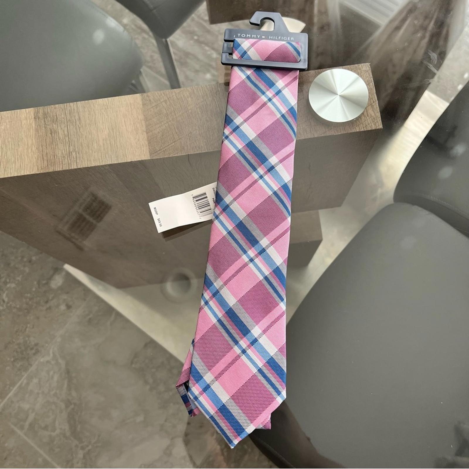 Tommy Hilfiger Plaid Neck Tie in Pink & Blue, New with Tag Retail $69.50