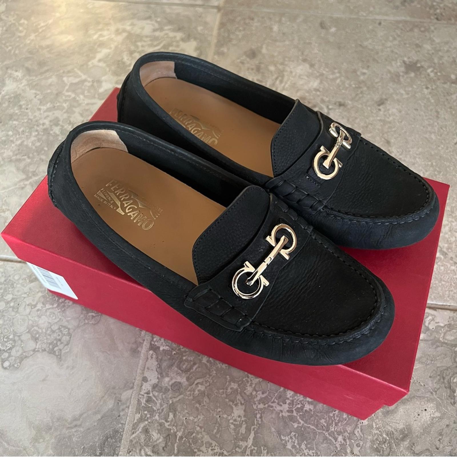 Salvatore Ferragamo Odilia Nubuck Driving Loafers, Black Size 8 EXCELLENT!