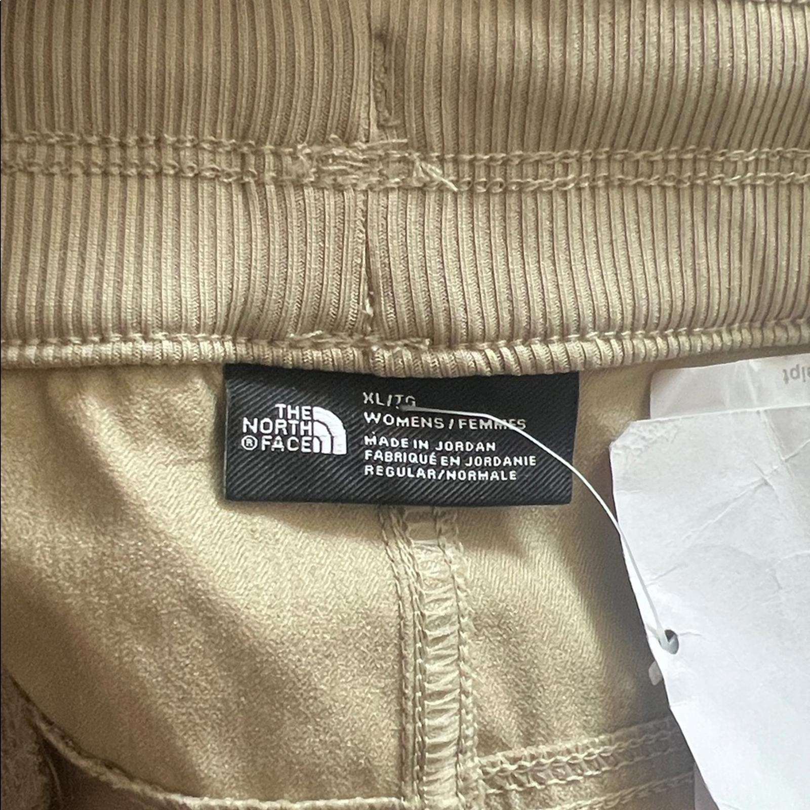 The North Face Women's Aphrodite Motion Shorts, Size XL, NEW