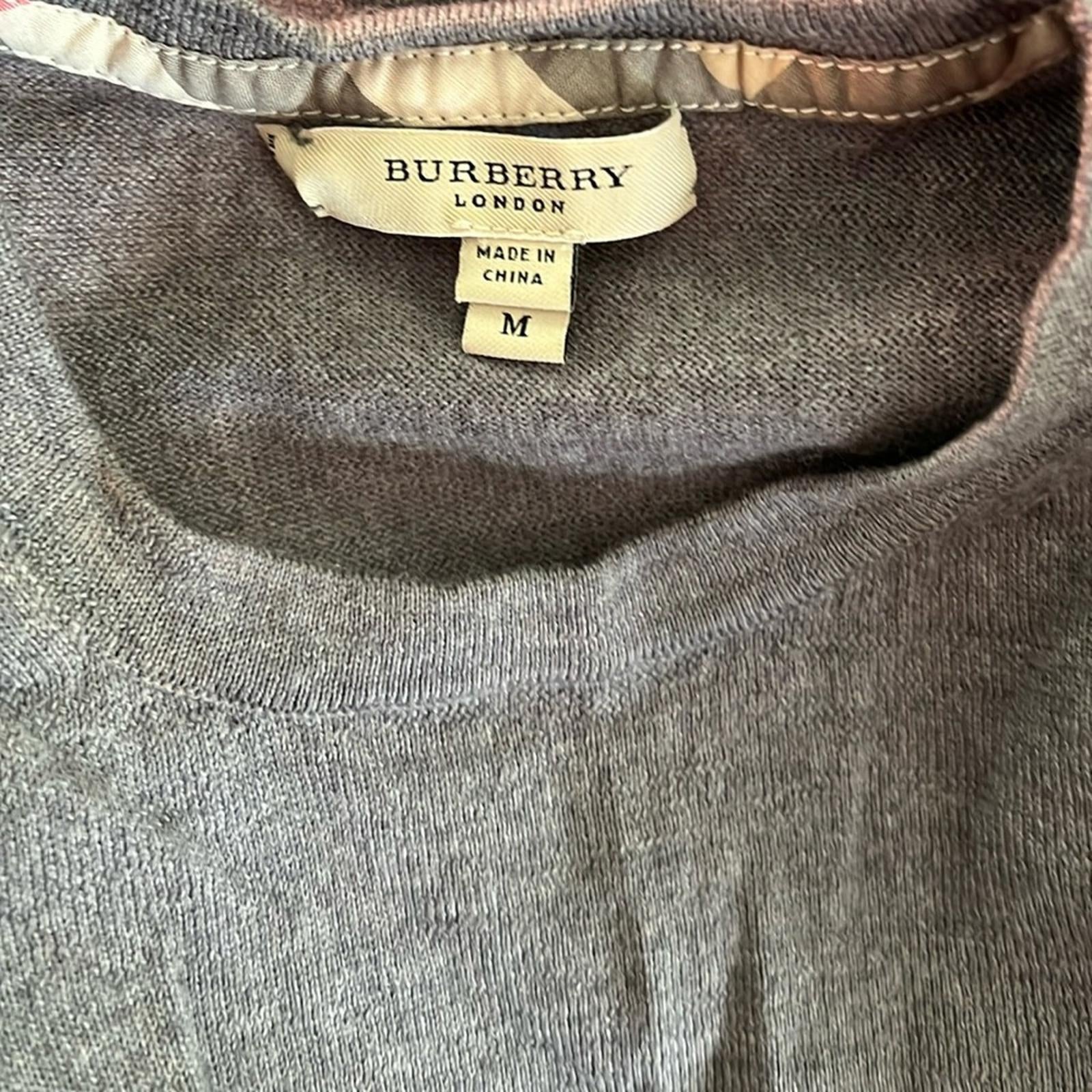 Burberry London Crewneck 3/4 Sleeve Sweater in Grey, Size M