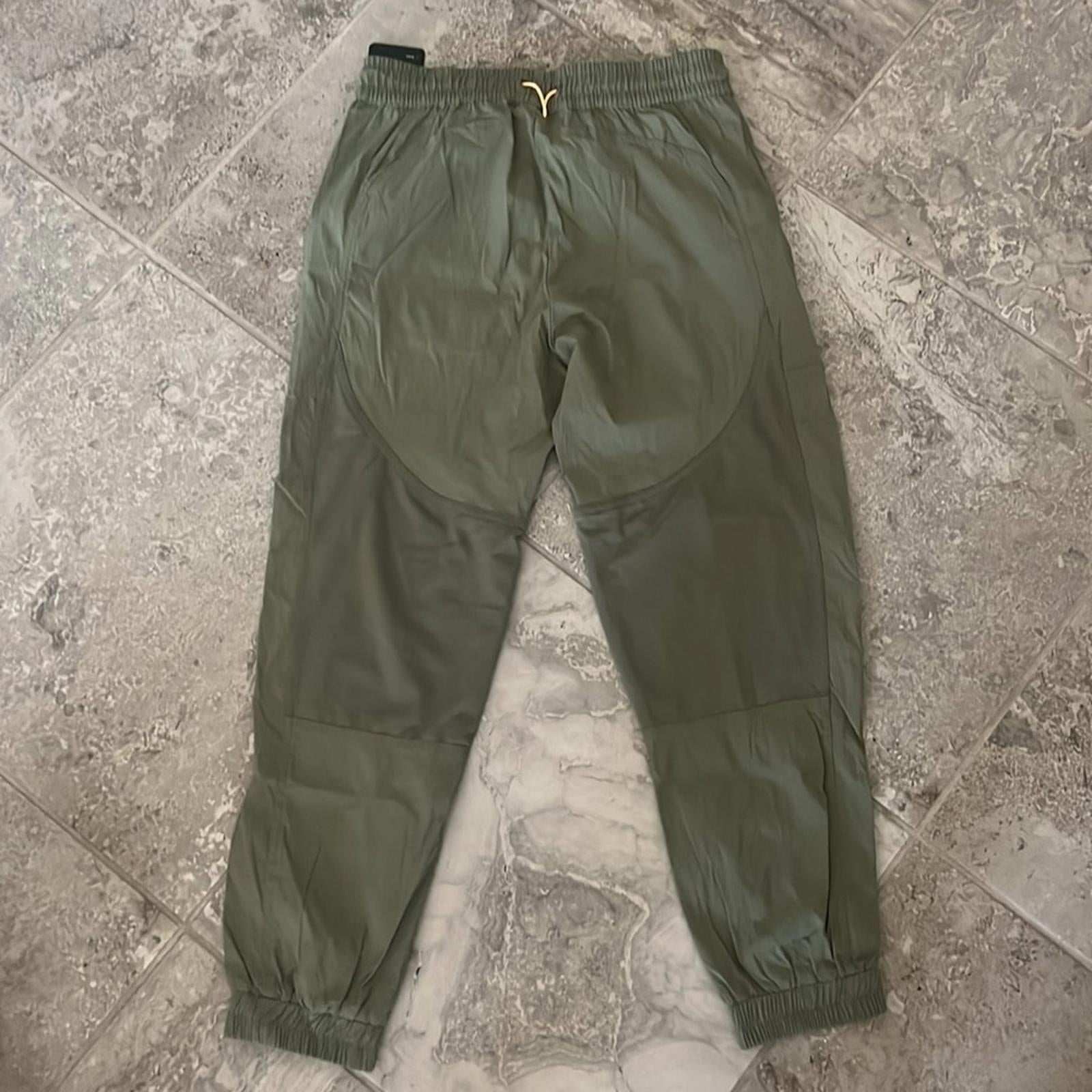 Bass Outdoor Roque Pants in Green, Size S, New with Tag