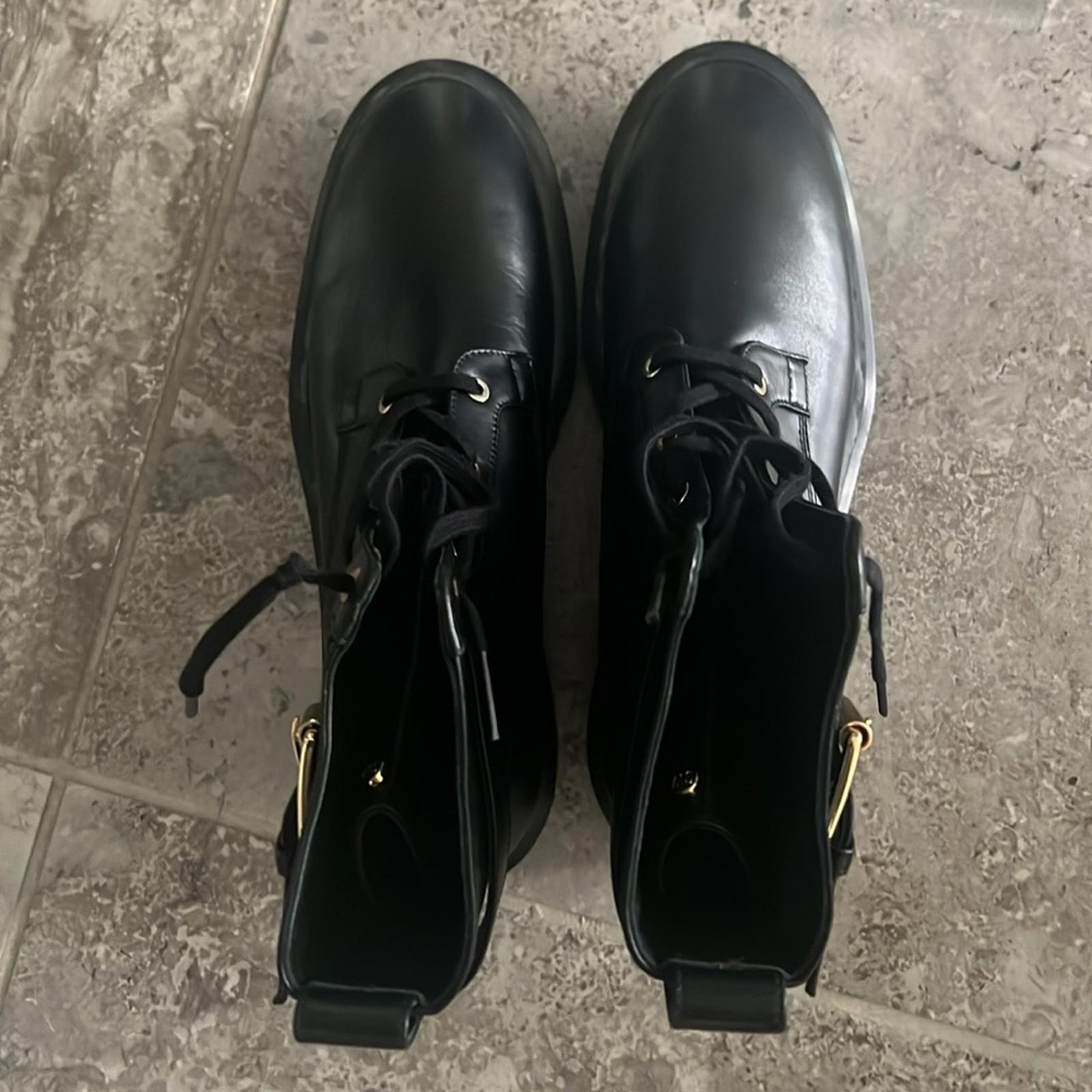 Stuart Weitzman Ultra Lug Sole Buckle Combat Boots Size 41/10.5B New Retail $695