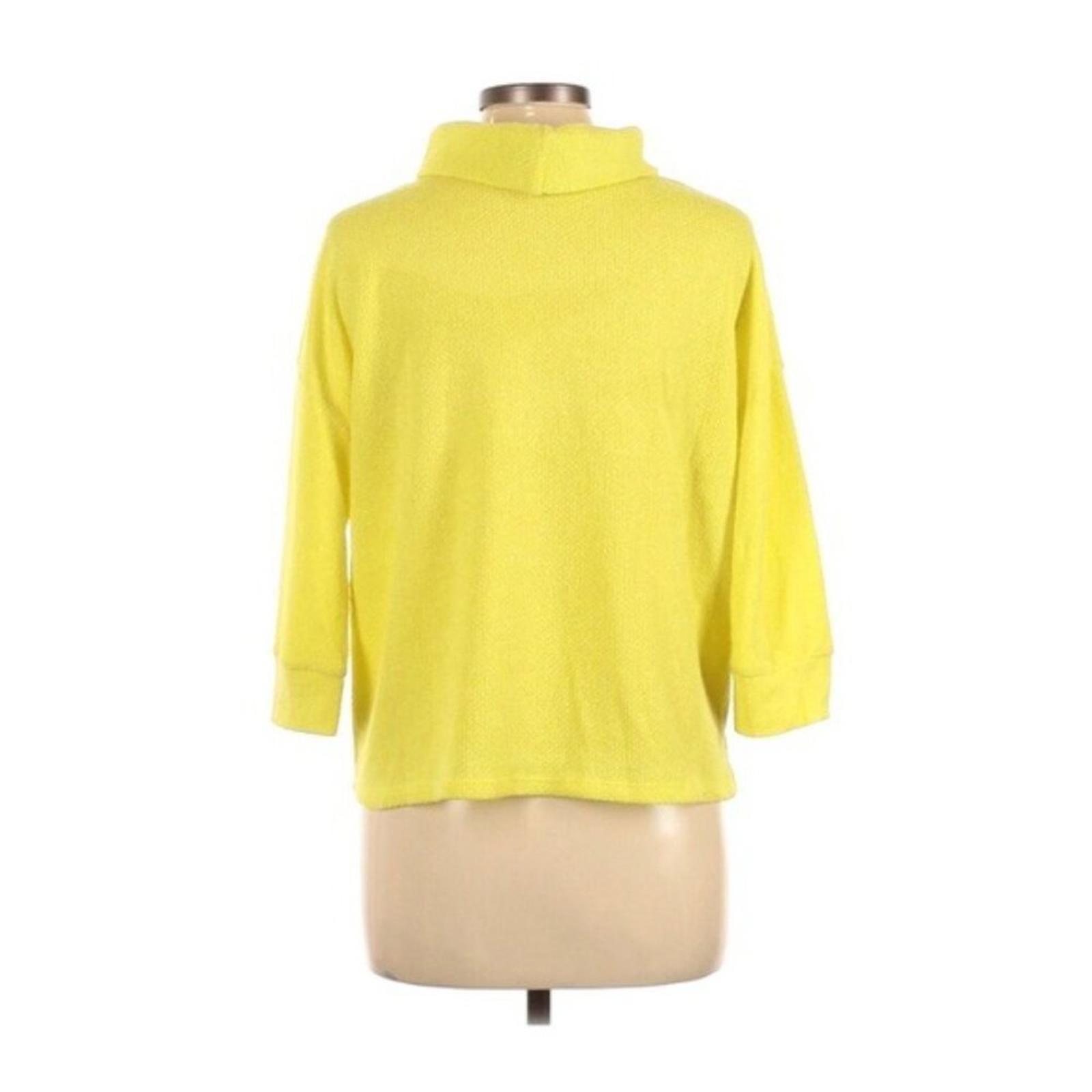 Lavish Knit Turtleneck Pullover Sweater in Lemon Yellow Size L NEW