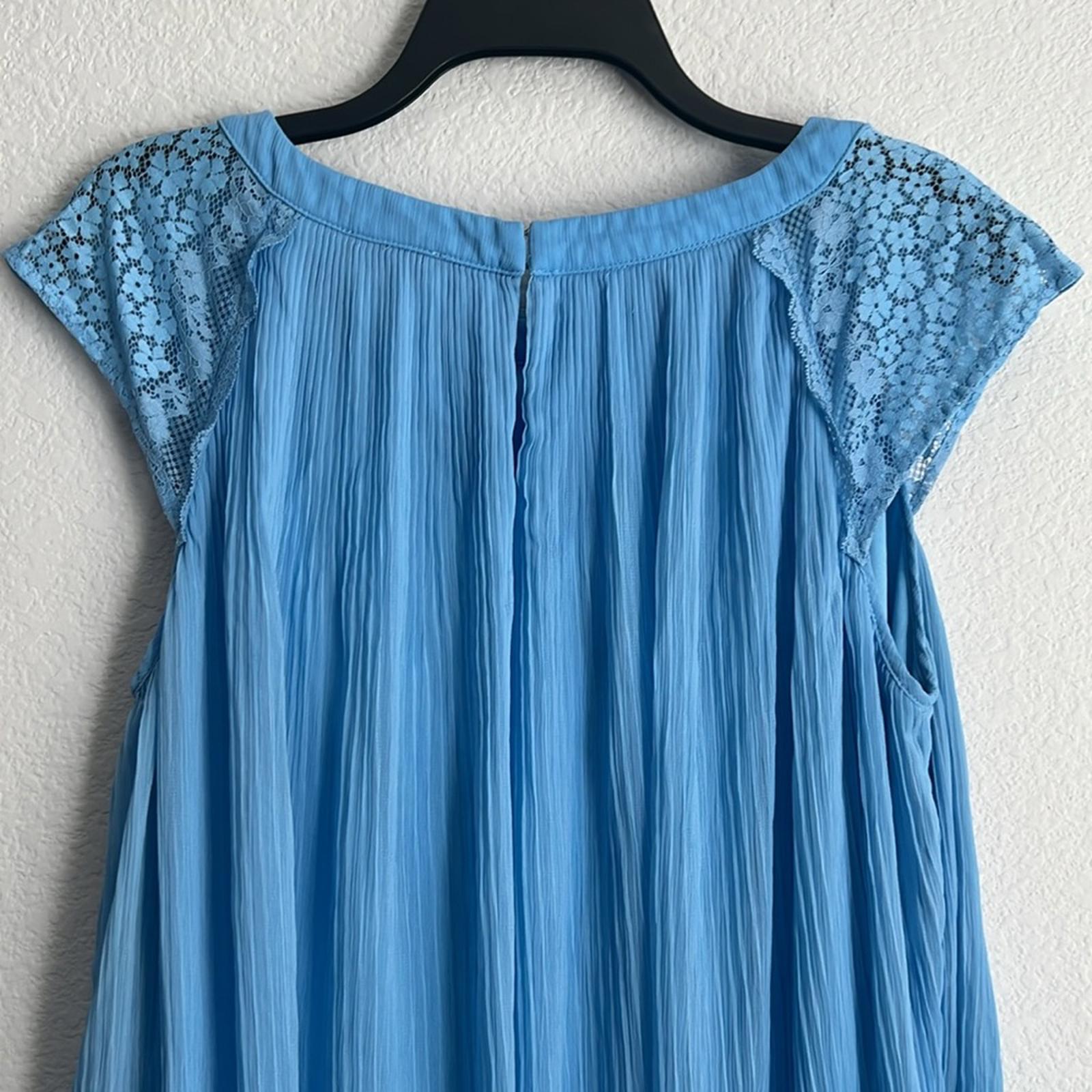 DKNY Pleated Cap Sleeve Party Shift Dress in Light Blue, Size 16 EXCELLENT! $139