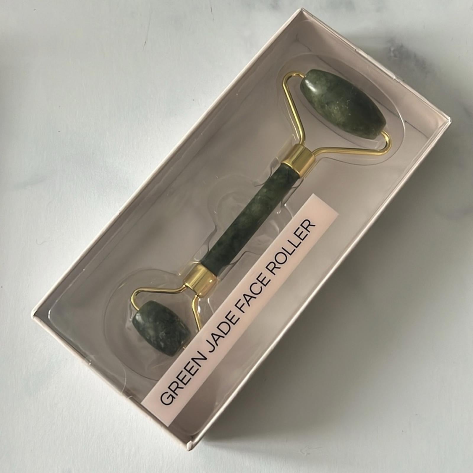 GREEN Jade Face Roller, New in Box