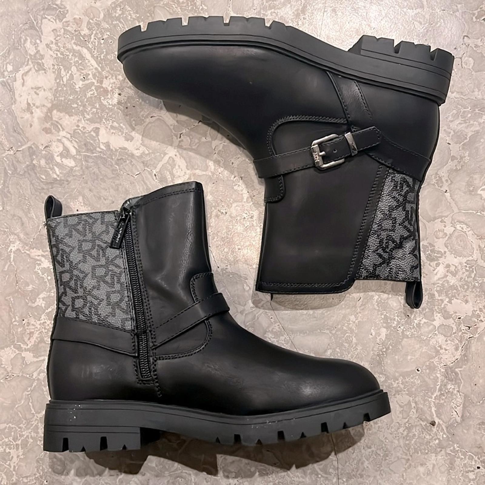 NEW DKNY Big Girls Riding Boots, Black Size 5 New in Box