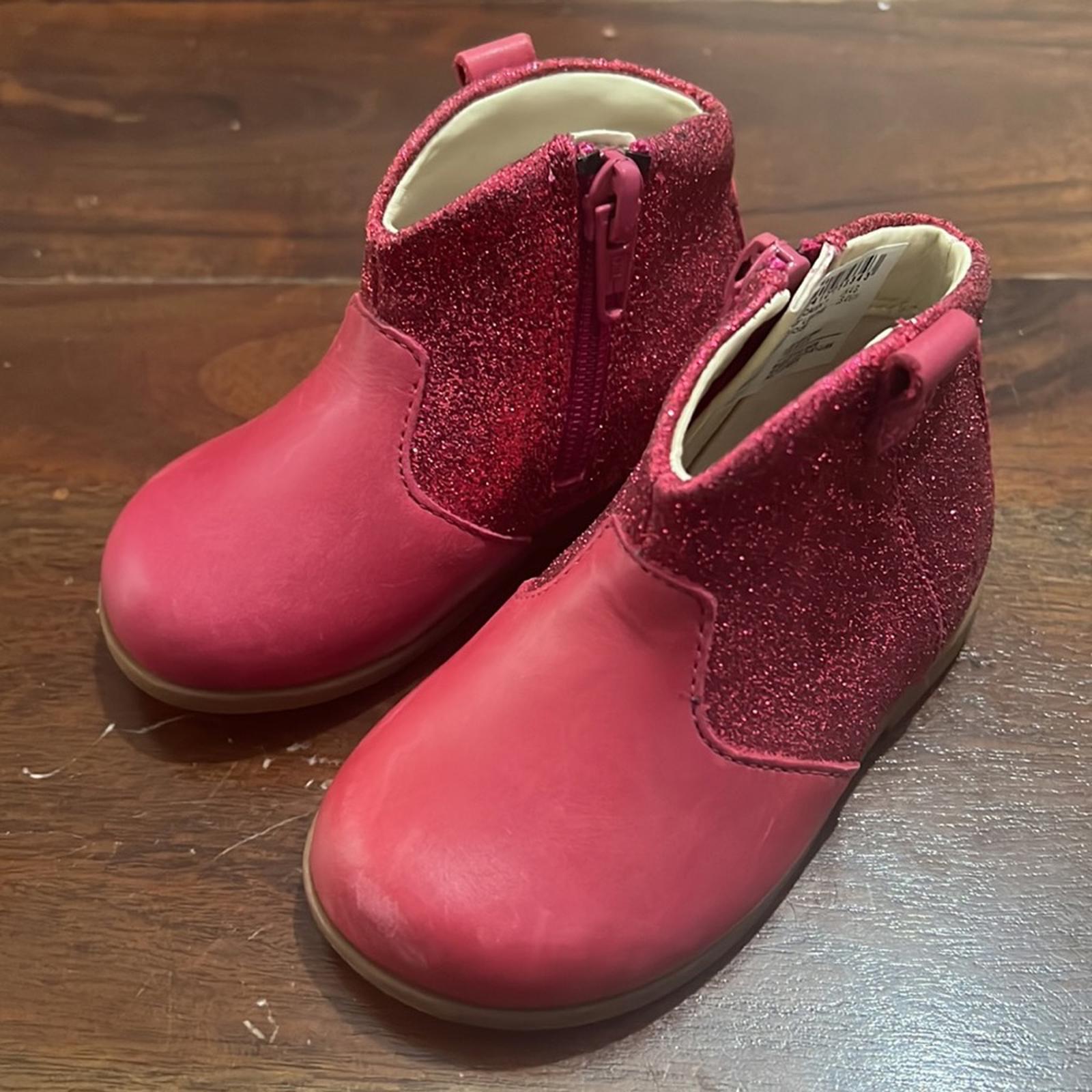 NEW Clarks Drew Dawn Toddler Booties Raspberry Leather Size UK 4G, US 4.5W £42