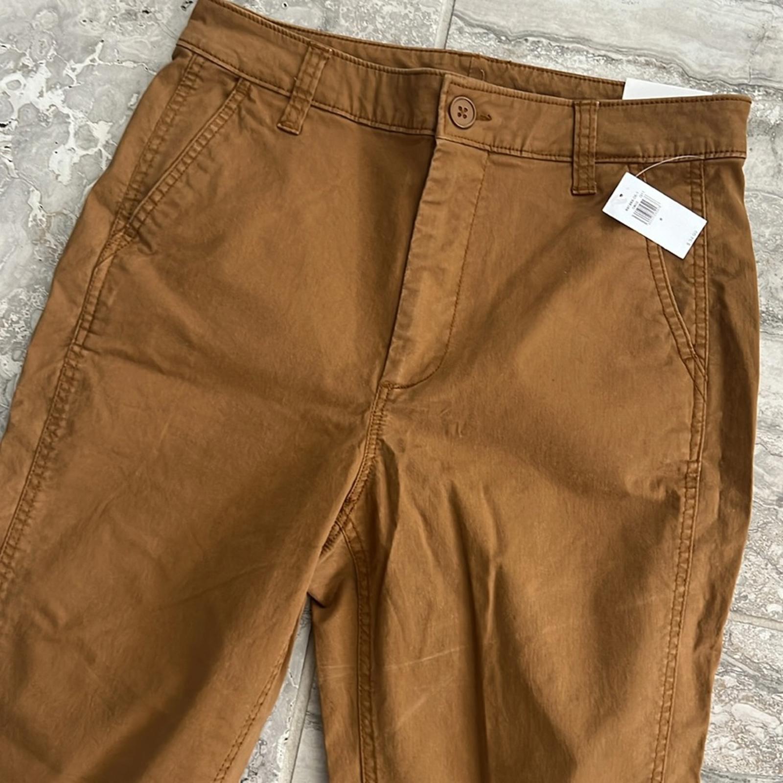 NWT Old Navy BROWN High-Rise OG Straight Jeans/Pants, Size 8 New w/Tag