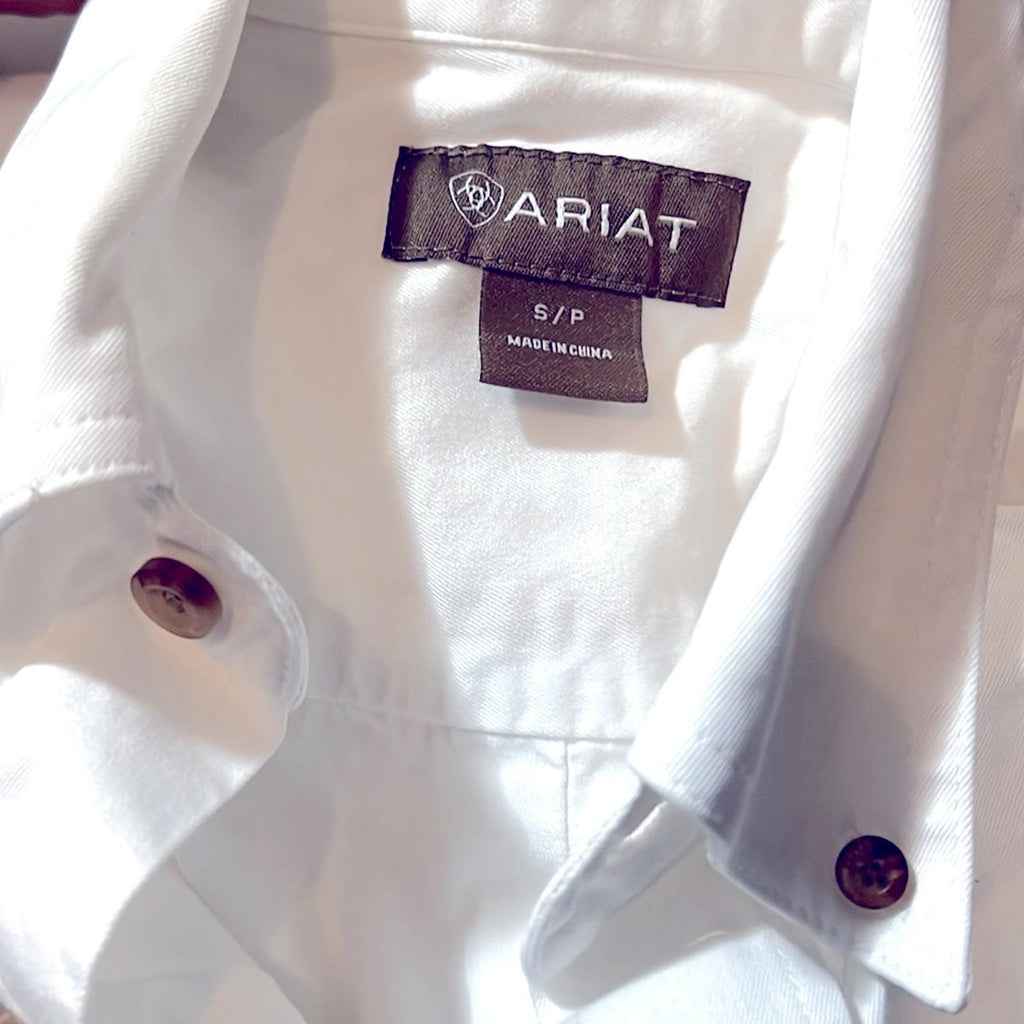 Ariat Solid Twill Classic Fit Shirt in White, Size S
