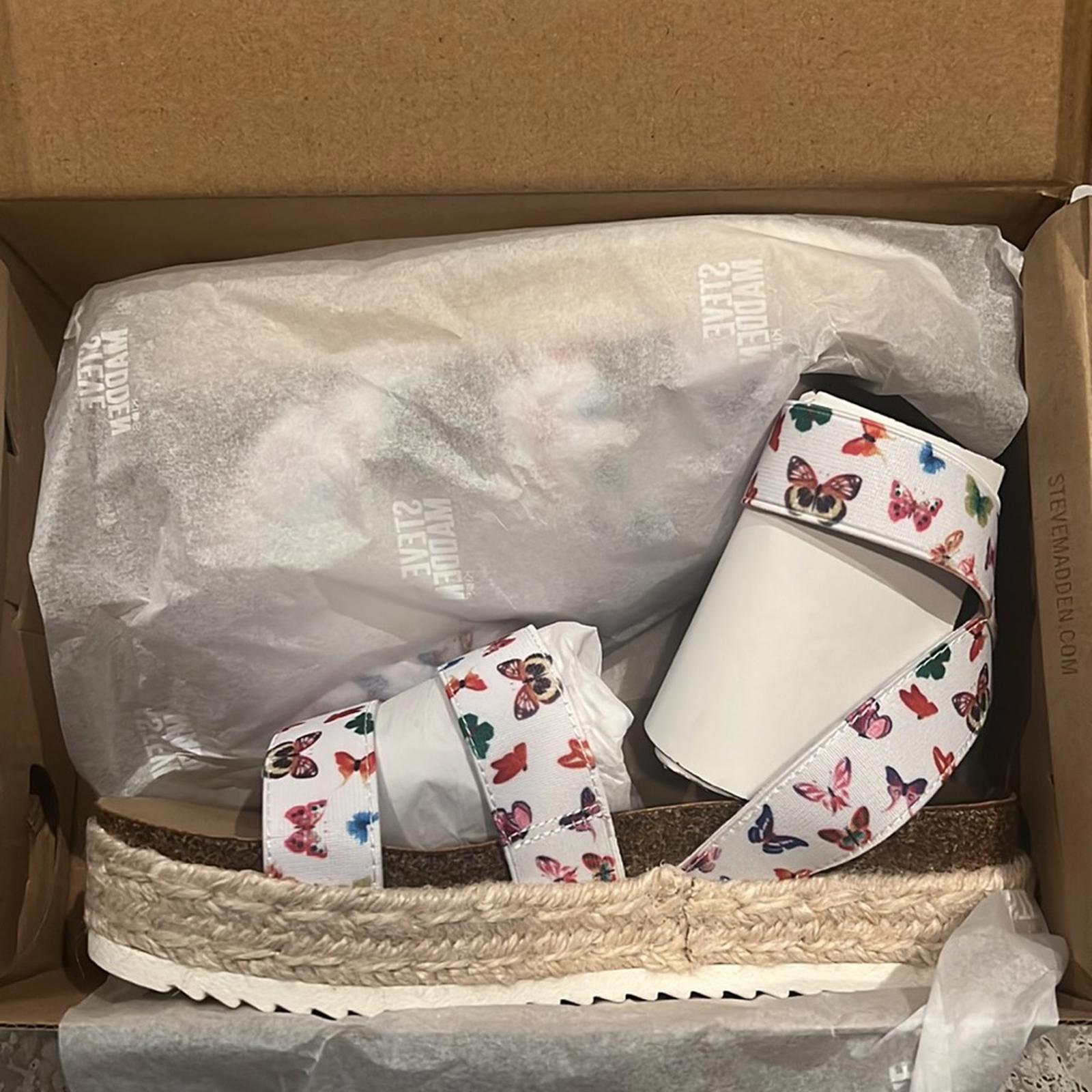 Steve Madden Kids Butterfly Print Sandals - Girl’s Size 2 New in Box