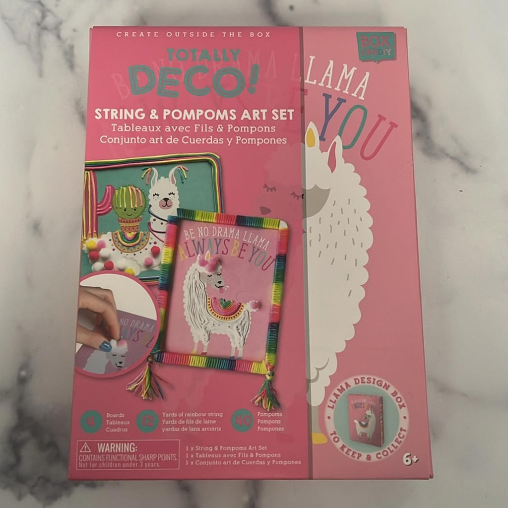 Totally Deco Llama Love String &Pom Pom Art Set in Keepsake Box to Make &Display