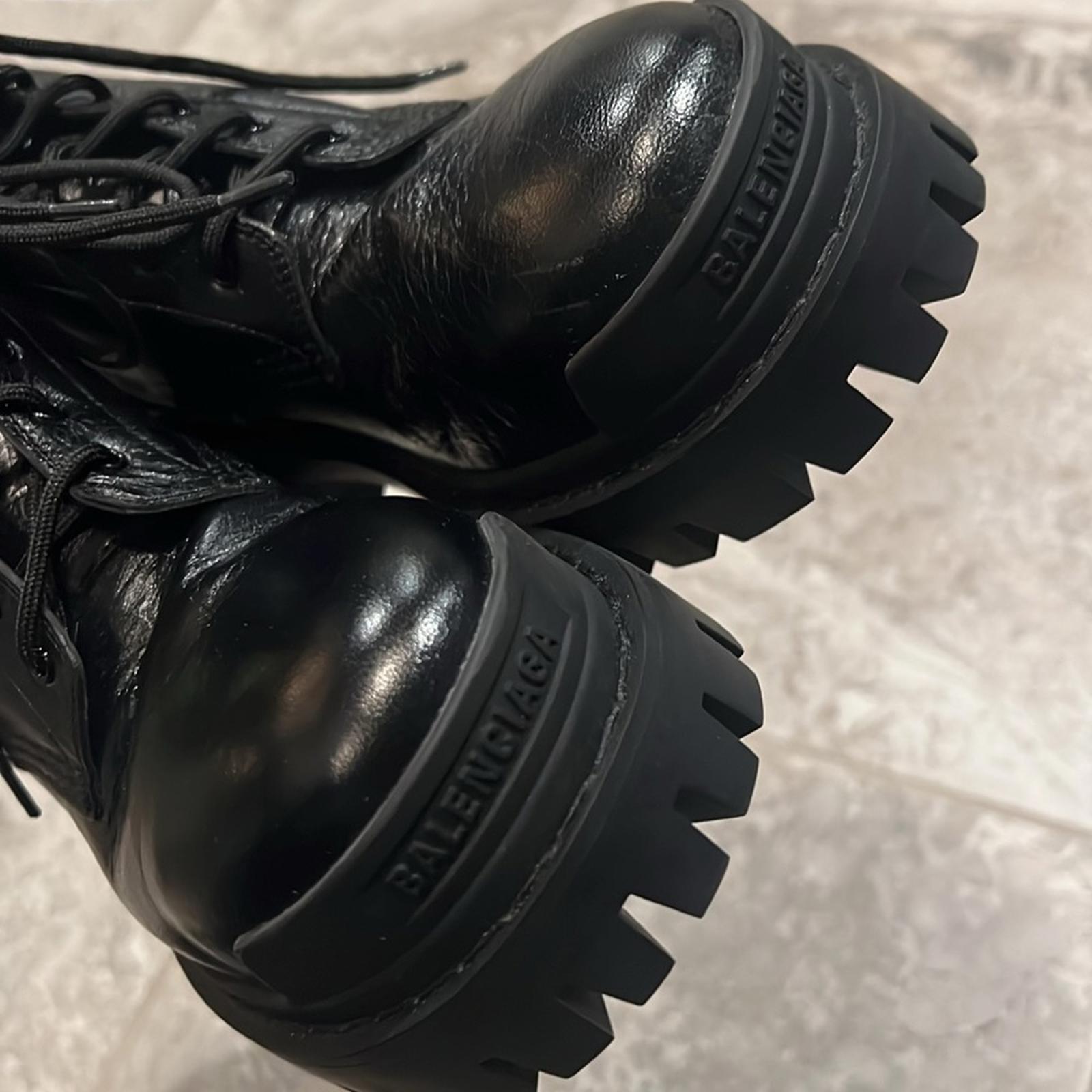 Balenciaga Strike Combat Boots in Black, Size 8.5 New in Box +2 Dust Bags