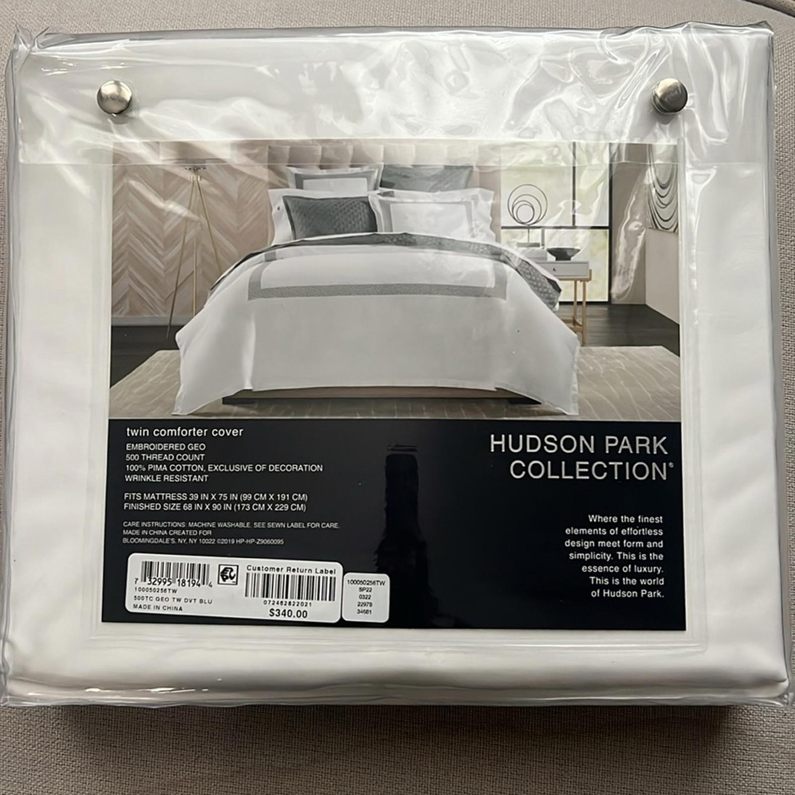 Hudson Park Collection Blue 500TC Embroidered Geo Duvet Cover, Twin NWT $340