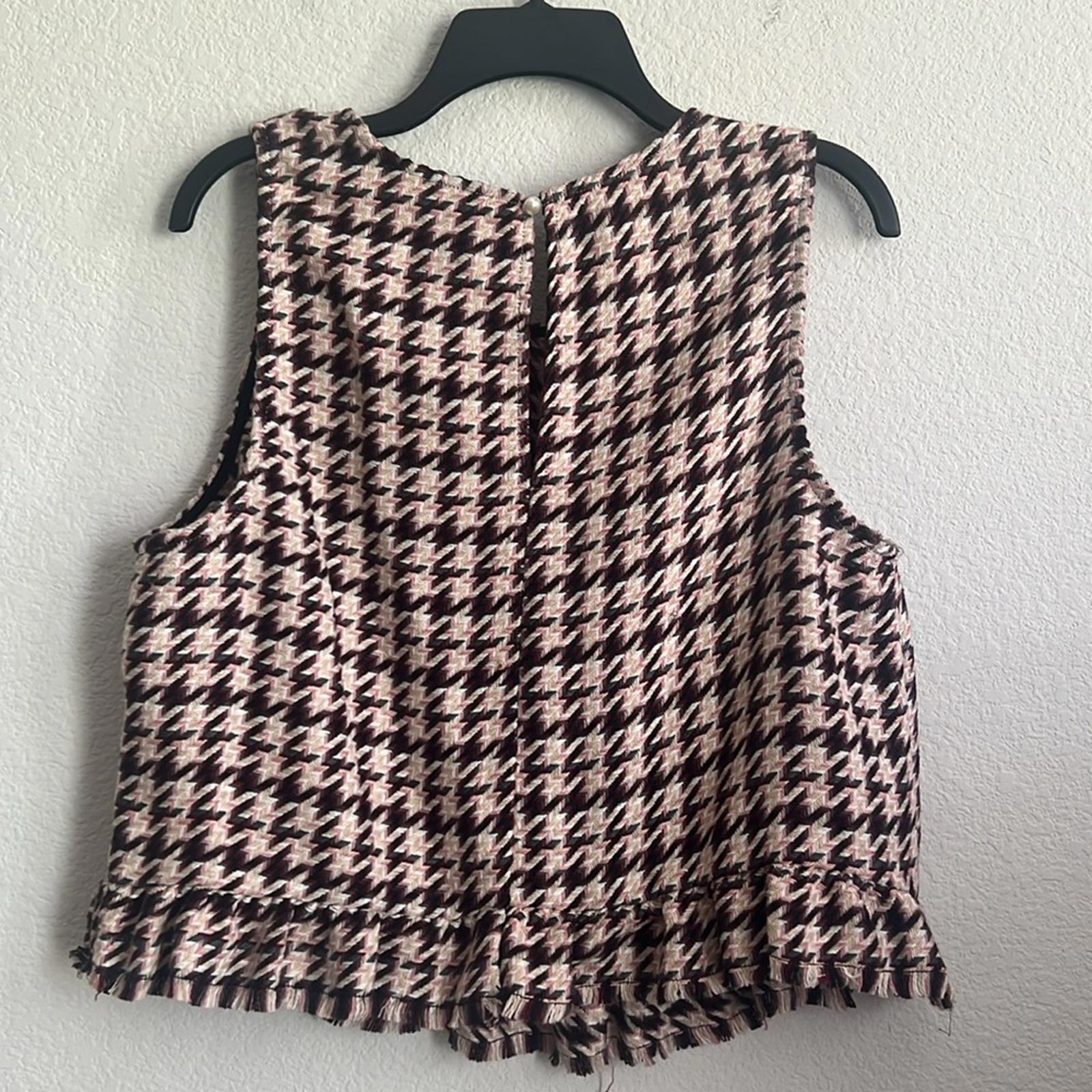 BCBGeneration Ruffle Hem Sleeveless Woven Top in Pink Red, Size XL