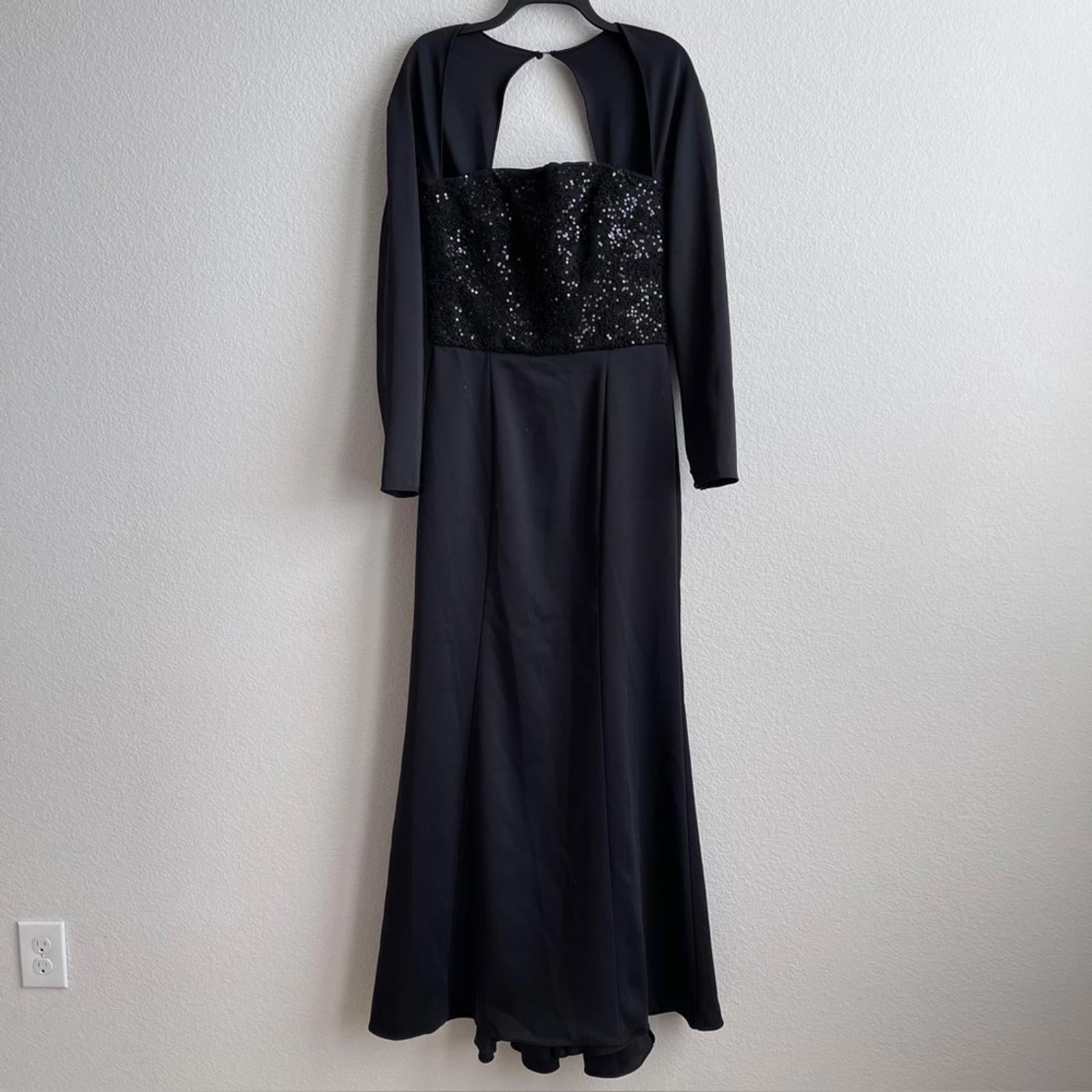 Amsale Sequined Beaded Bodice Gown, Stretch Crepe in Black, Size 10 NEW w/Tag