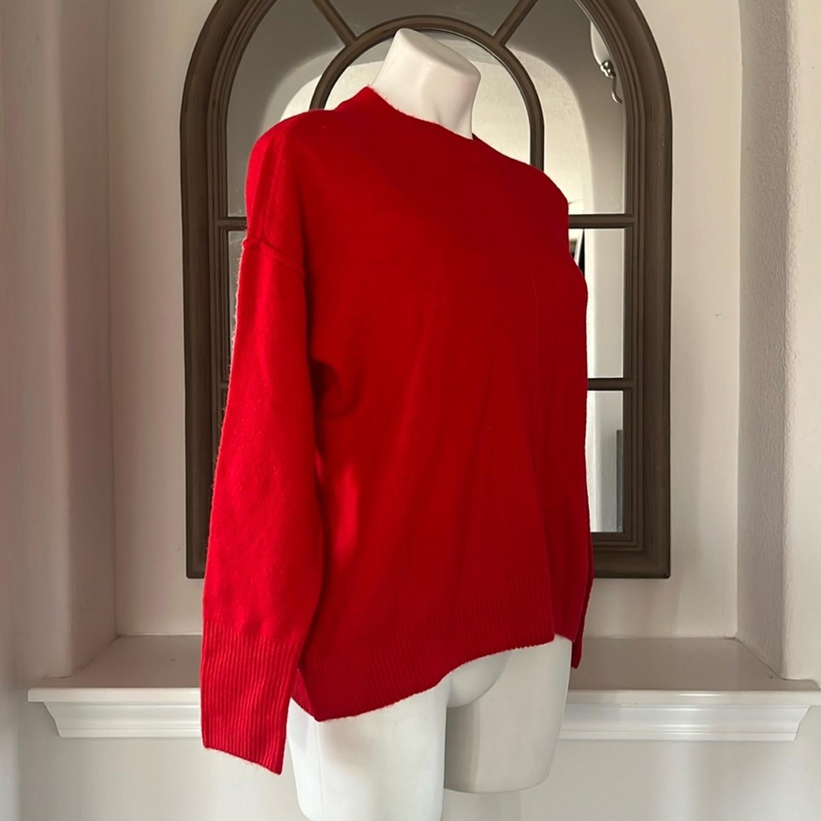 Vince Camuto Cozy Long Sleeve Extend Shoulder Sweater, Bright Cherry Size S NWT