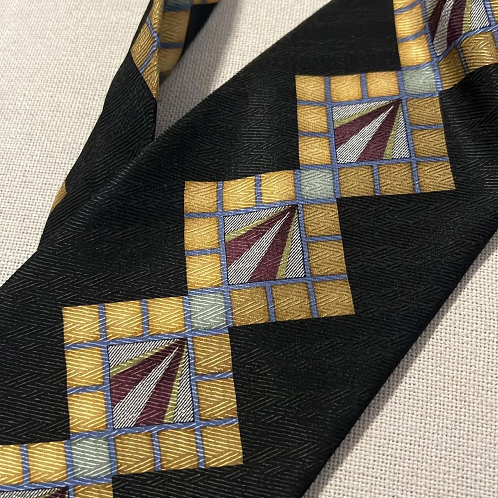 Martin Wong 100% Silk Hand Sewn Neck Tie