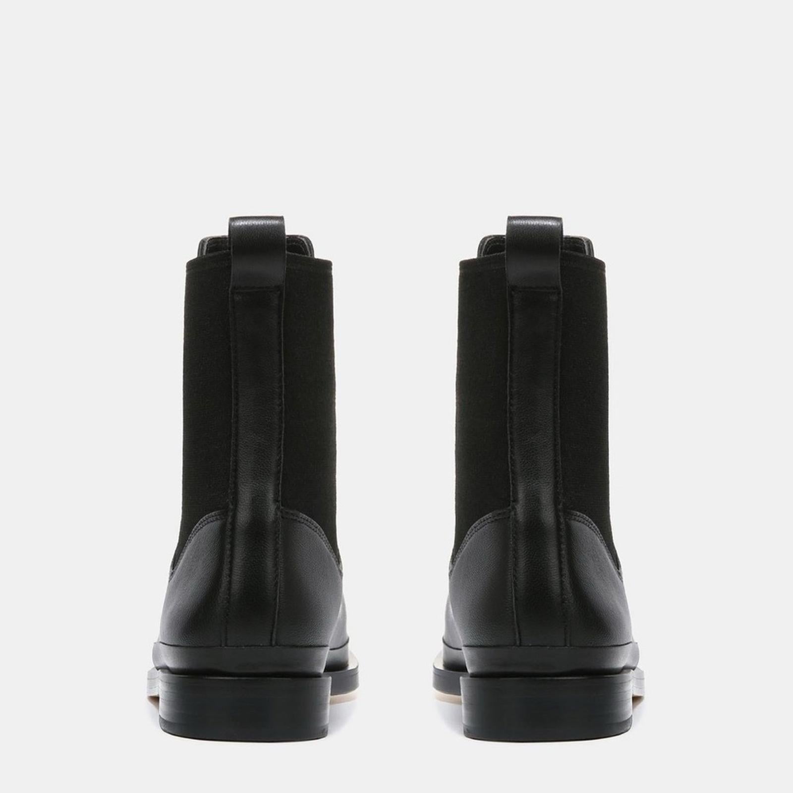 NEW Vince Cecyl Chelsea Leather Ankle Boots in Black, Size 7.5, New without Box