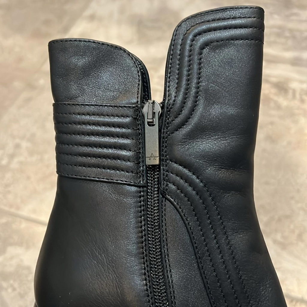 Aquatalia Illiana Weatherproof High Block Heel Boots in Black, Size 7 NEW in Box