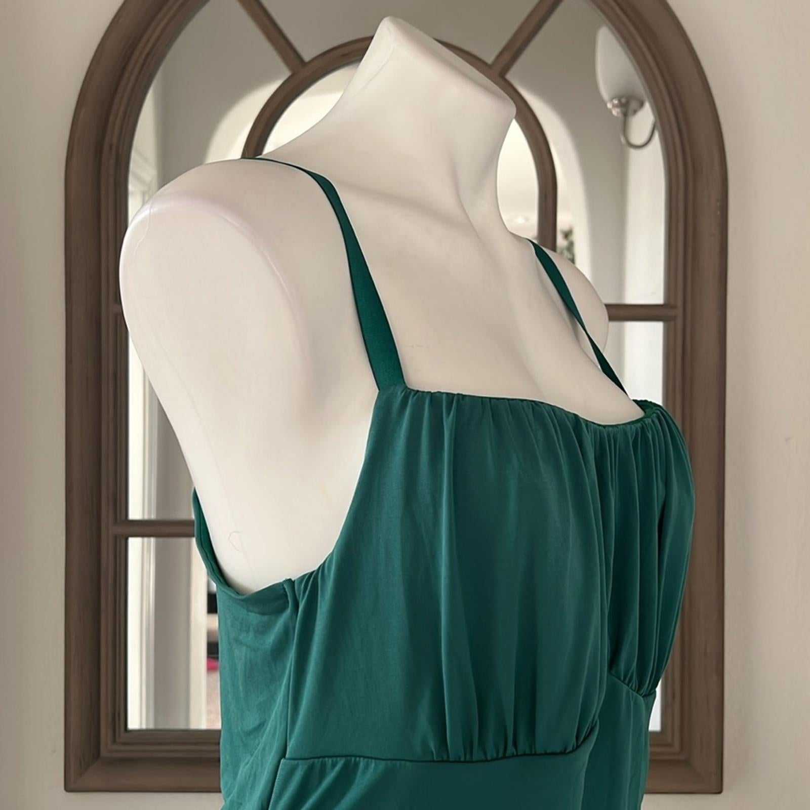 Emerald Sundae Plus Ruched Knee Bodycon Dress in Hunter Green, Size 18 NWT