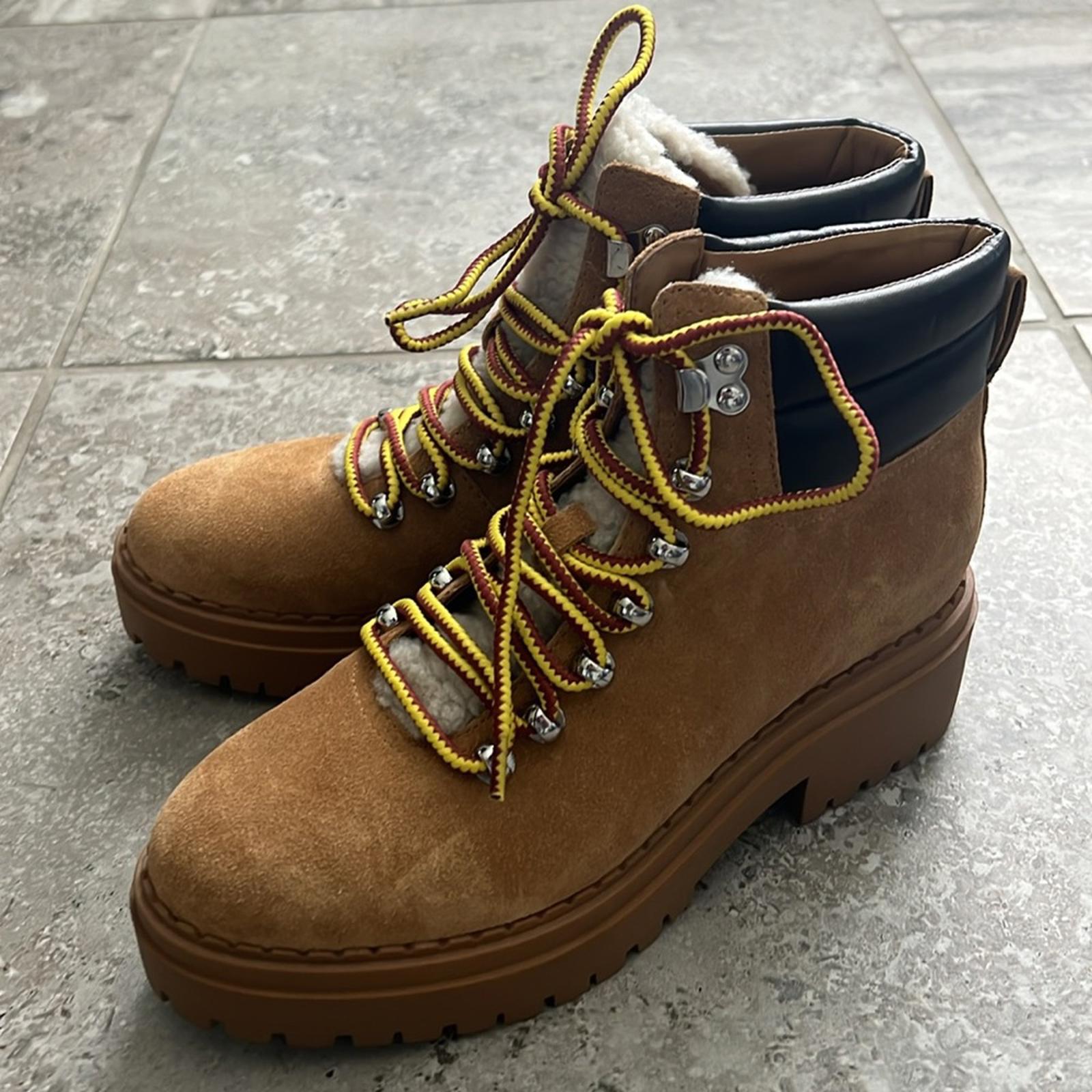 Marc Fisher LTD Nairy Lace-Up Genuine Shearling Lug Sole Bootie Tan Size 7.5 NEW