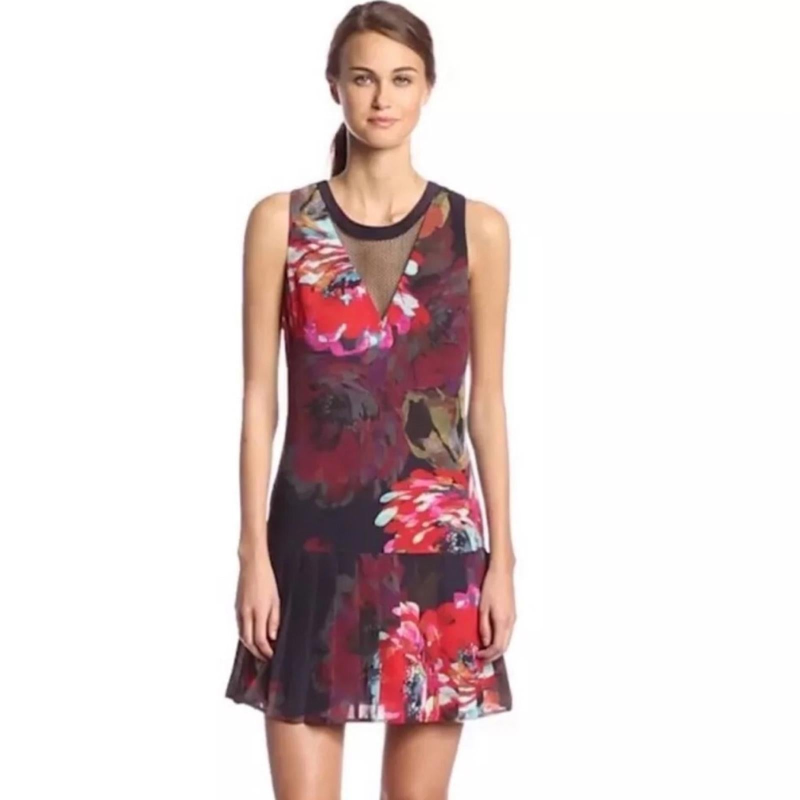 Trina Turk Shakira Georgette Floral Pleated Dress Size 6 EXCELLENT! Retail $258