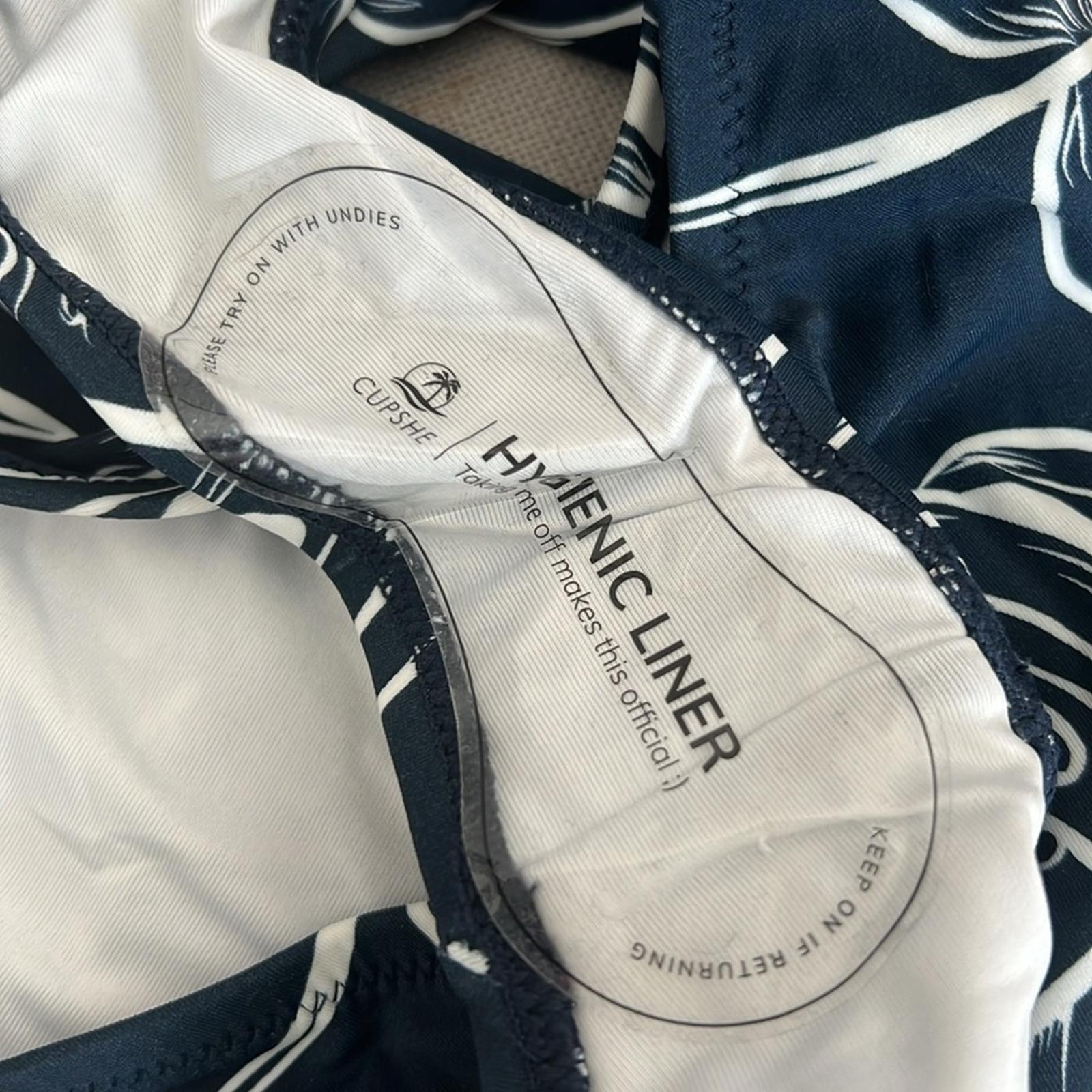 Cupshe Navy Leaf-Print Bikini Bottom Size M New w/Tag