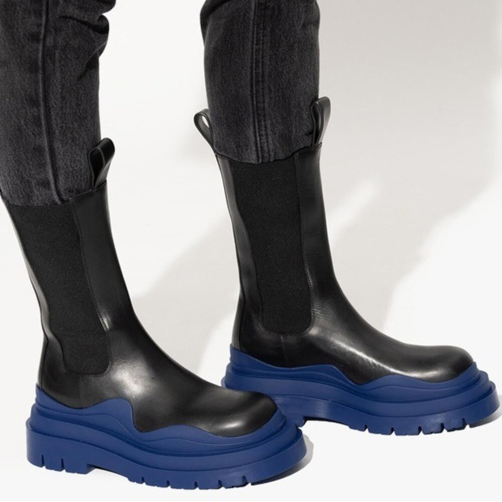 Bottega Veneta Black ‘Tire’ platform Chelsea Boots, Size 40 New in Box +DustBag