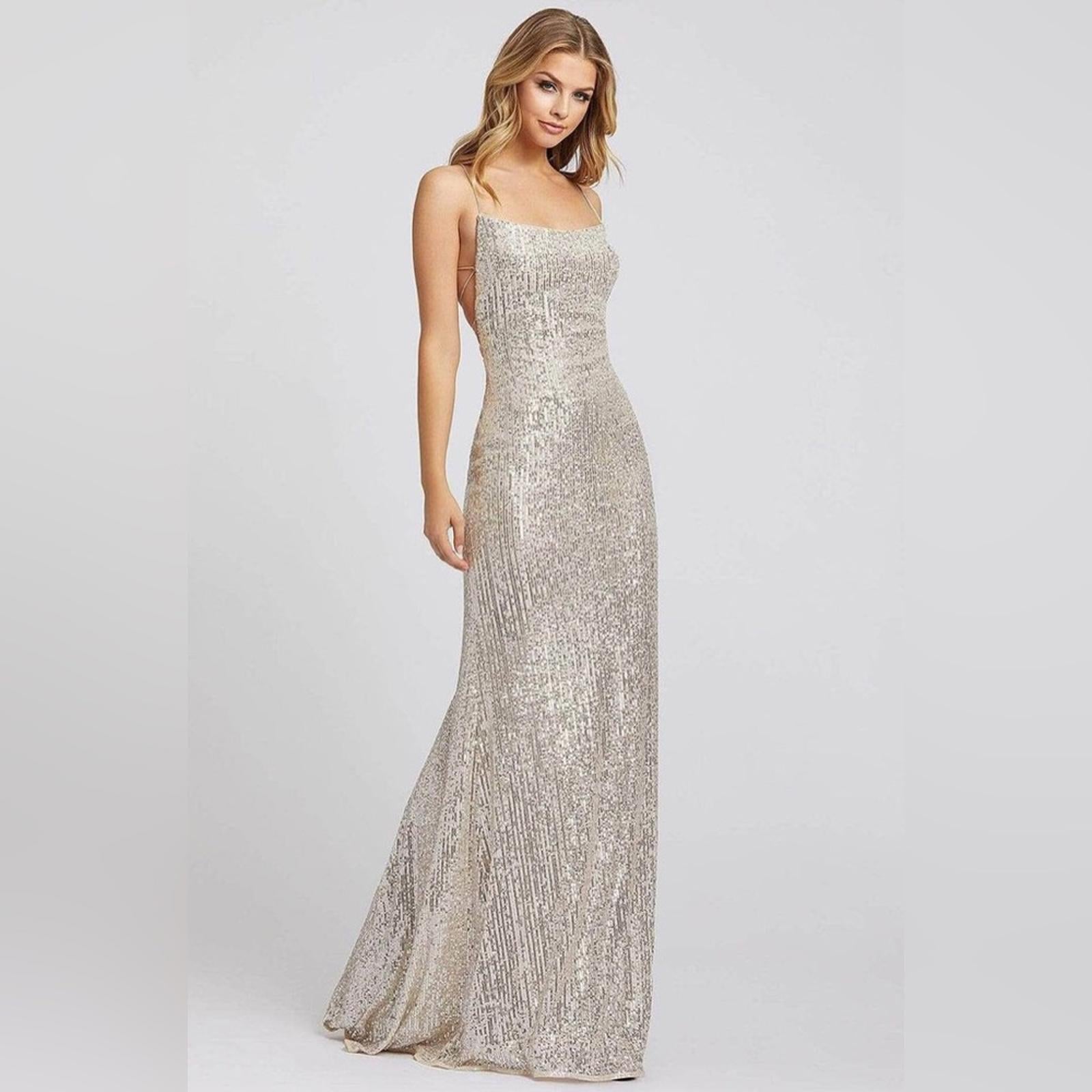 Mac Duggal IEENA Allover Sequin Strappy Open Back Gown in Nude Silver Size 4 NWT