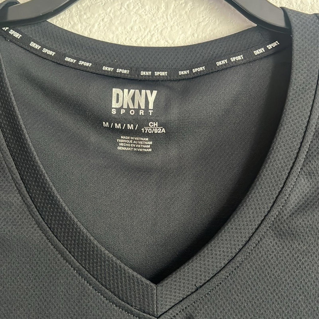 DKNY Tech-Mesh Performance V-Neck Tech Tee w/Ruched Drawcord Side Seams, NWT, M