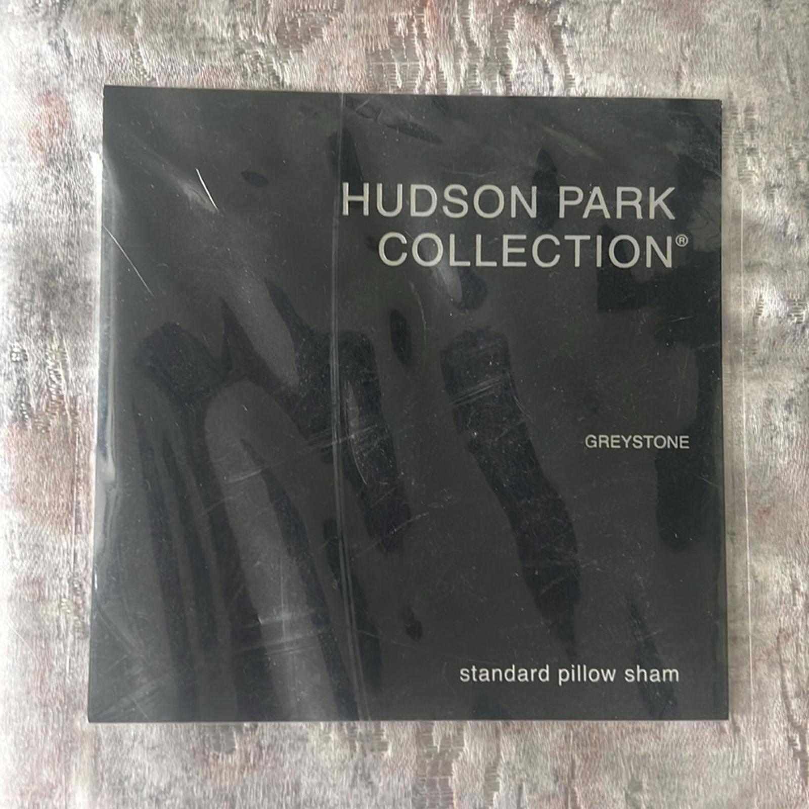 Hudson Park Collection Greystone Standard Pillow Sham, NWT Retail $135