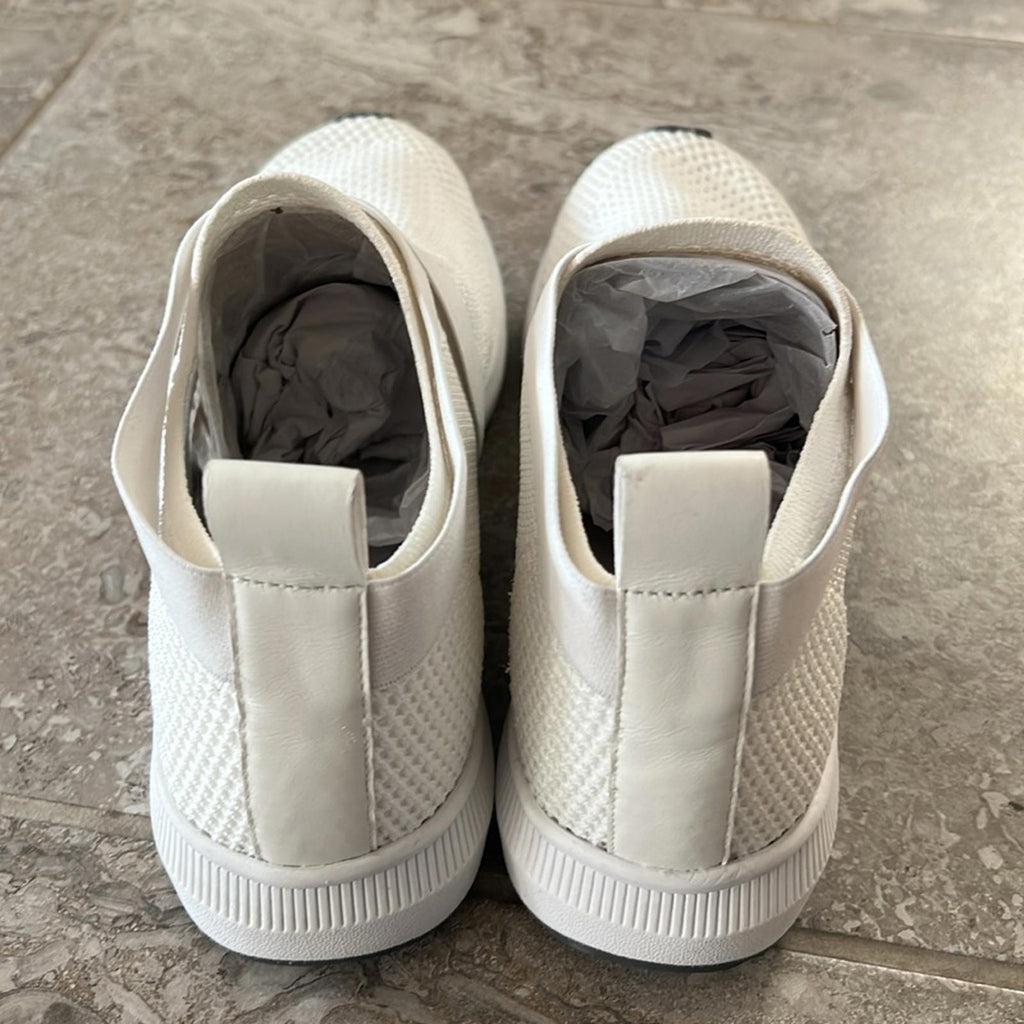 NEW Eileen Fisher Zing Stretch Knit Sneakers in White, Size 11 NEW w/o Box