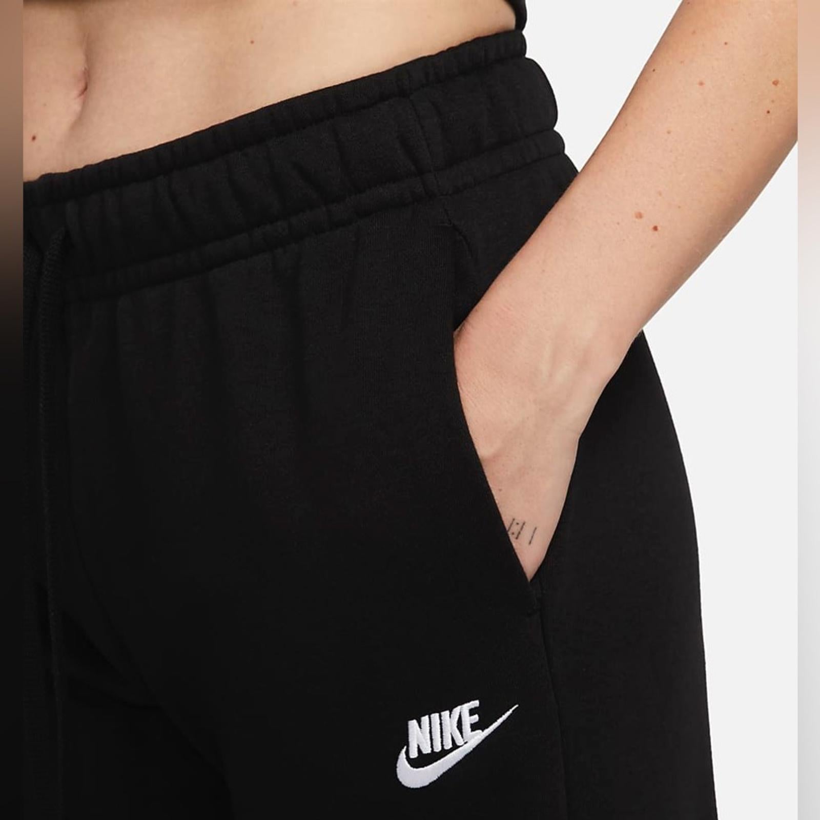 Nike Sportswear Club Fleece Mid-Rise Wide-Leg Sweatpants in Black, Size 1X, NEW