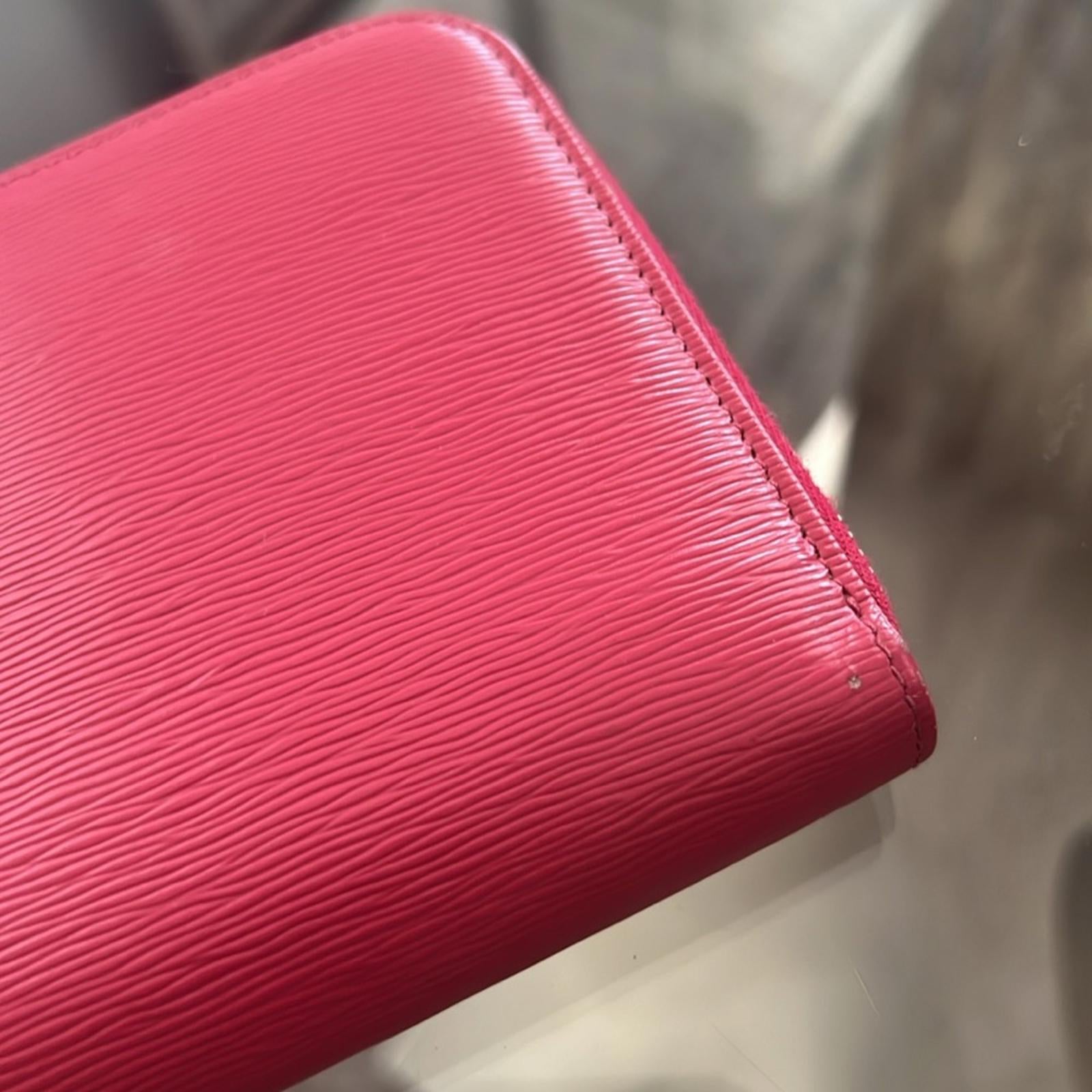 Prada Zip-Around Wallet in Pink Leather, EXCELLENT!