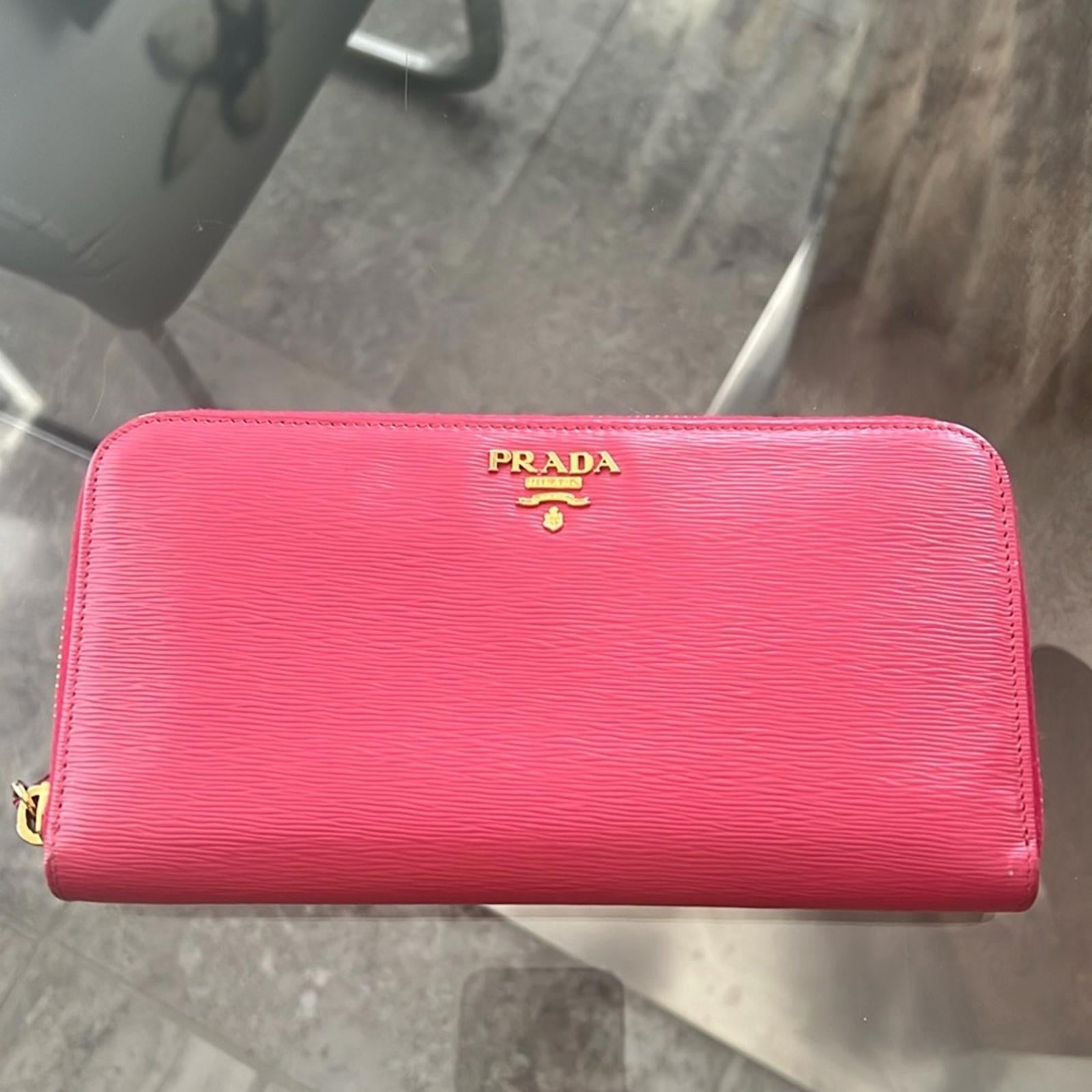 Prada Zip-Around Wallet in Pink Leather, EXCELLENT!