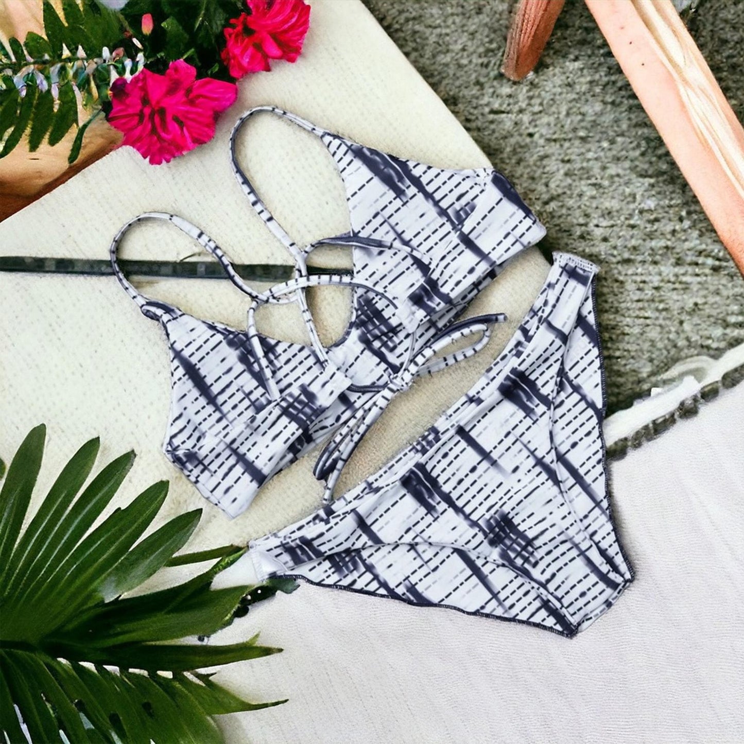 ZAFUL Blue Stripe Printed Cross Back Bikini Set Size L NEW