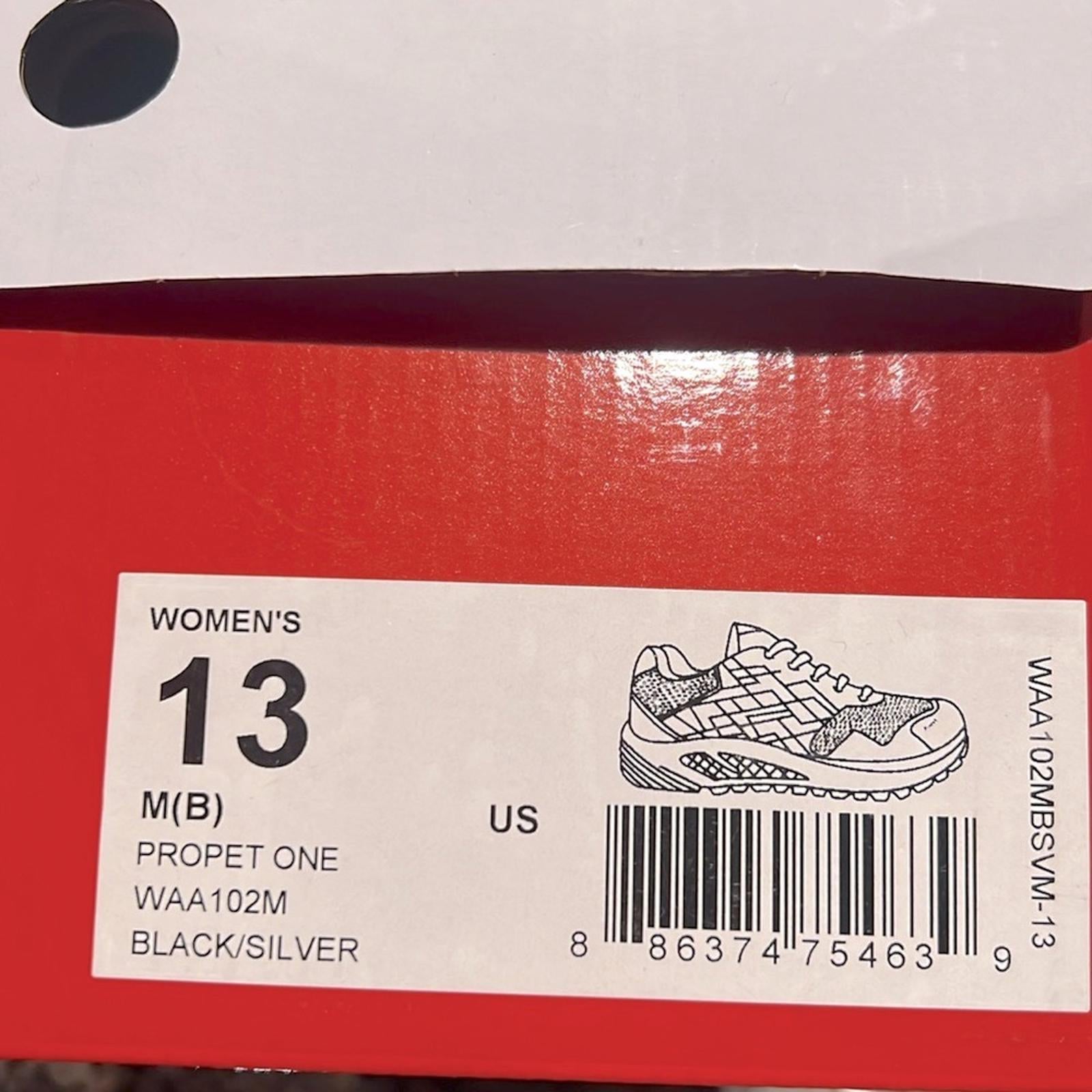 Propet One Walking Shoes Women’s Sneakers Size 13 New in Box