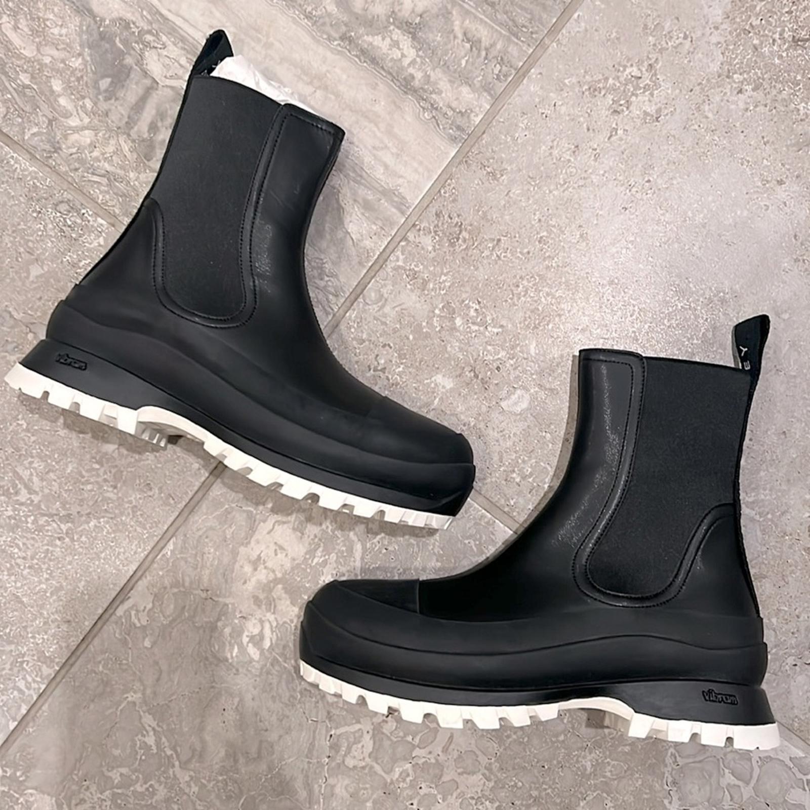 Stella McCartney Trace Chelsea Boots w/Logo Black, Size 40 New