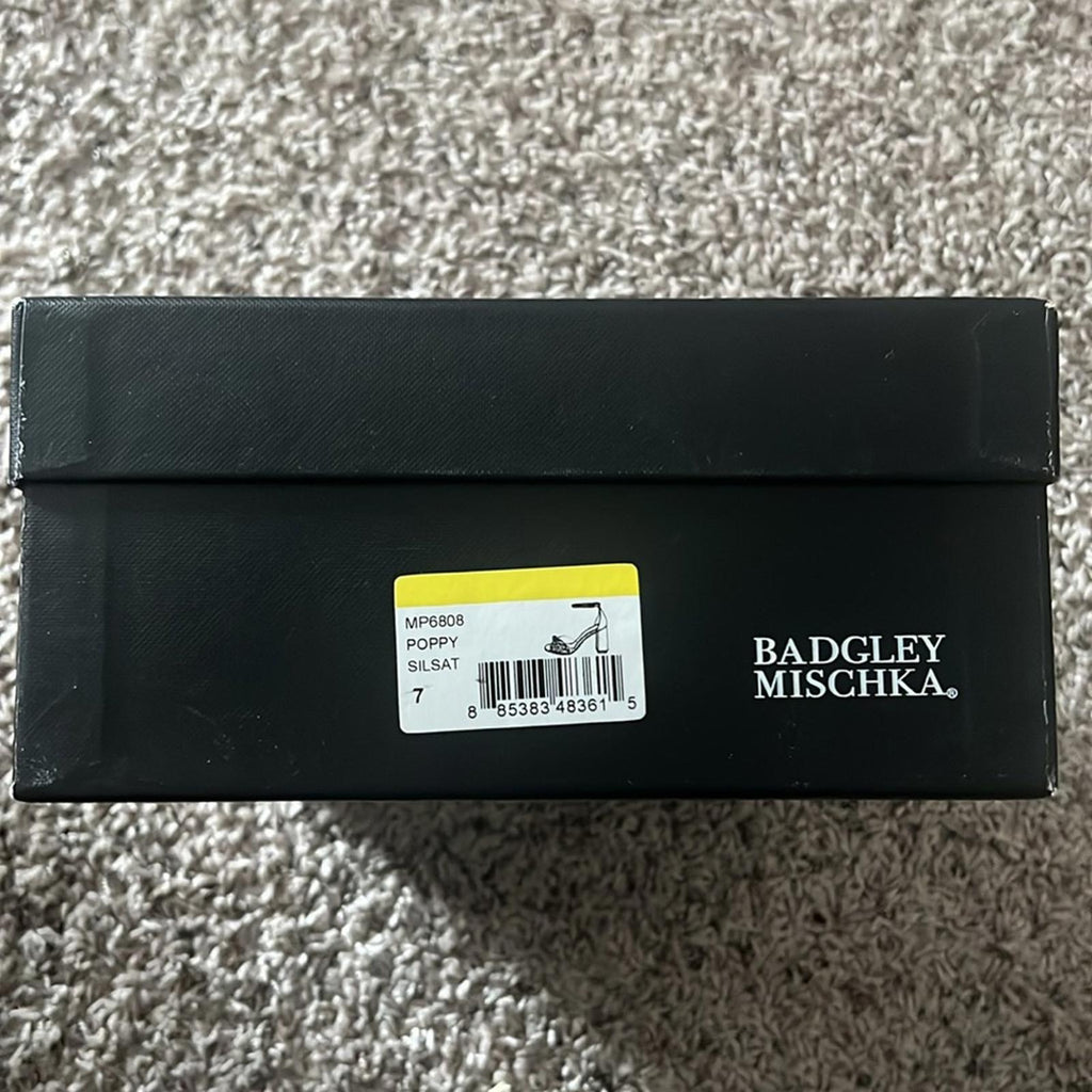Badgley Mischka Poppy Heeled Sandals in Silver, Size 7 New in Box + Dust Bag