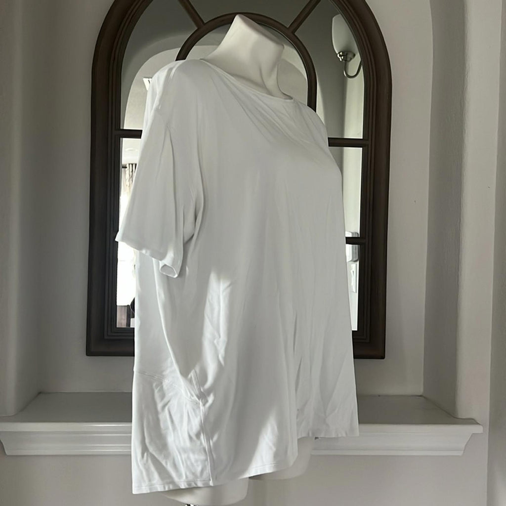 Lululemon White Oversized Top, Size 12 EXCELLENT!