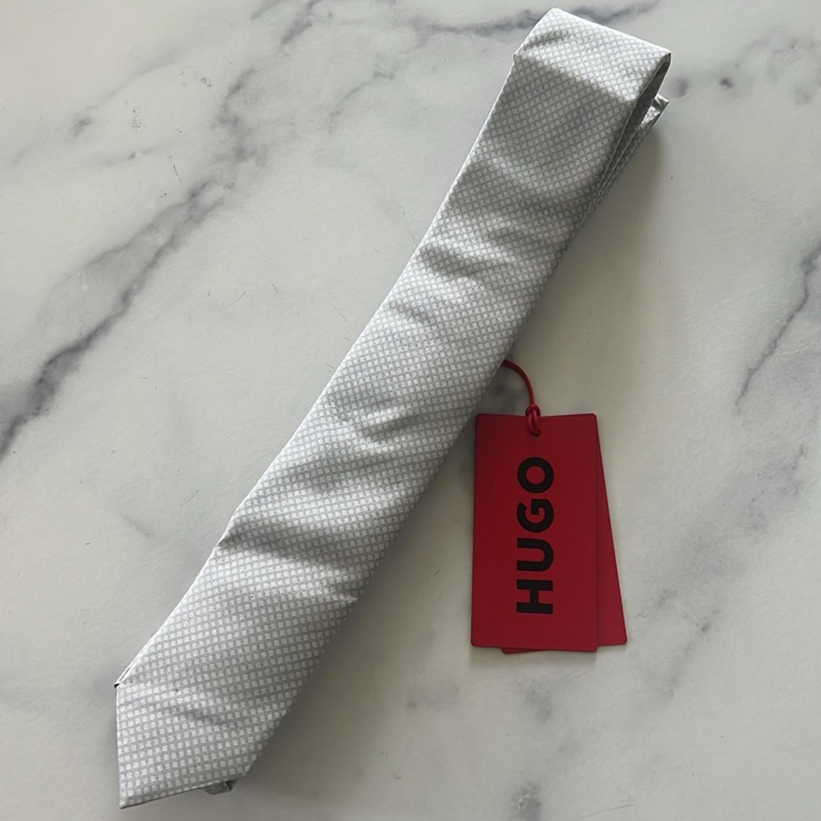HUGO Men's Silk Jacquard Slim Tie in Open Grey, One Size, NWT