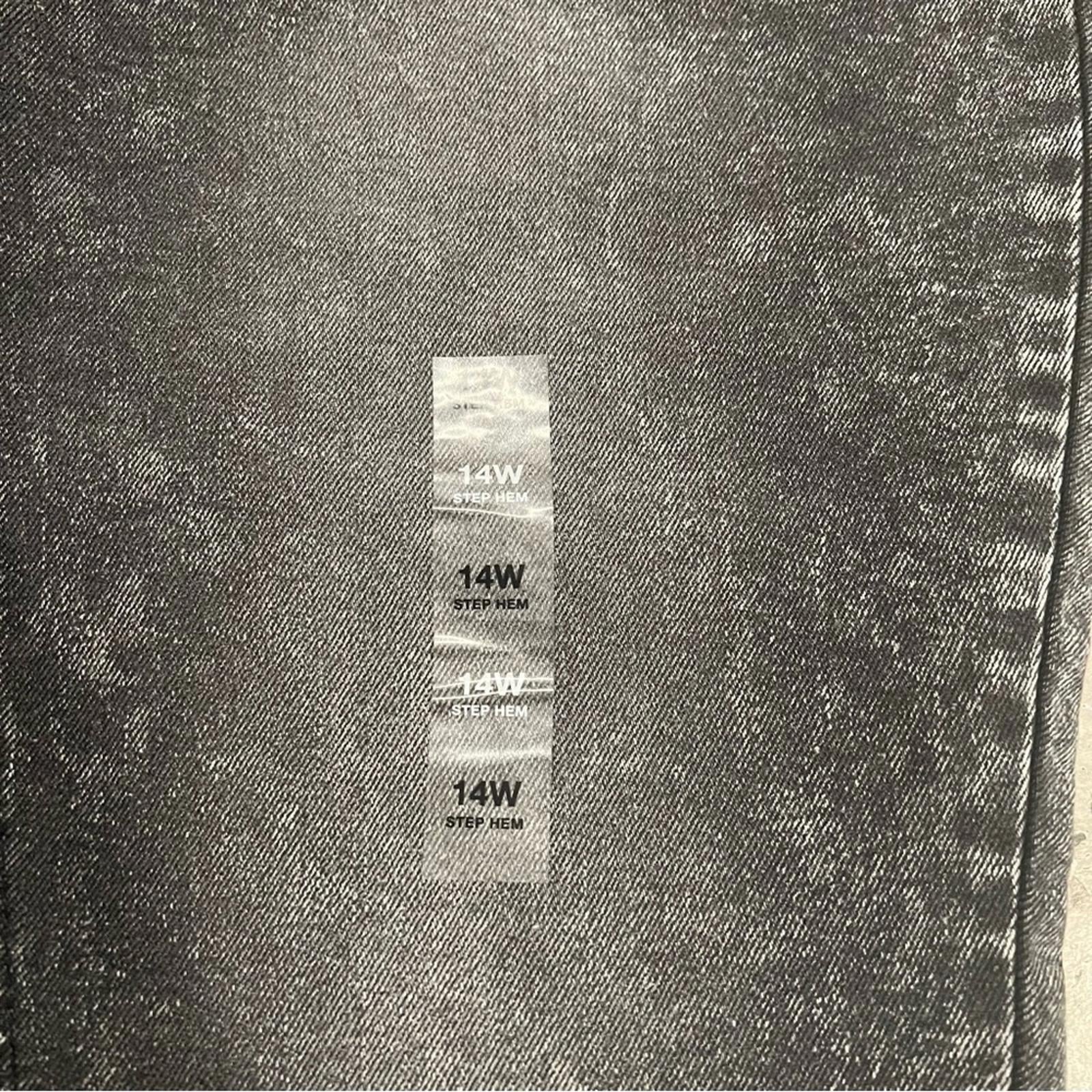 And Now This The Step Hem High Rise Cropped Jeans, Size 14W New w/Tag Retail $49