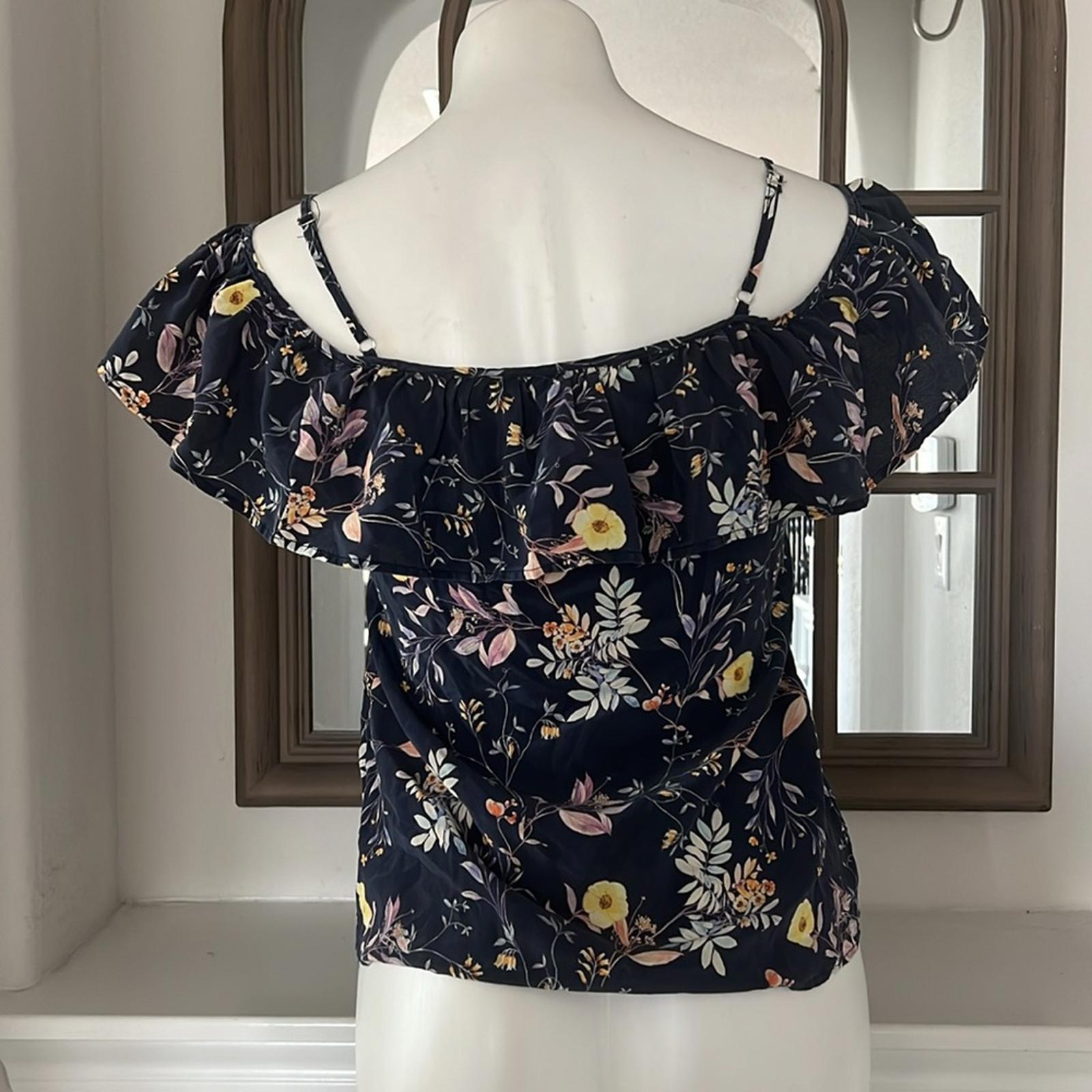 AMOUR VERT 100% Silk Floral Cold Shoulder Blouse, Blue Multi Size XS