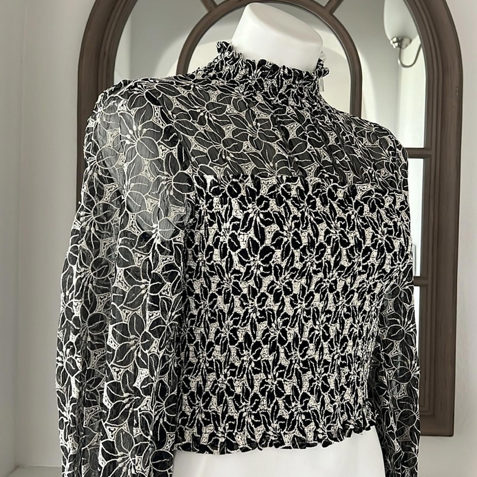 En Saison Embroidered Mock Neck Top, Size S NEW