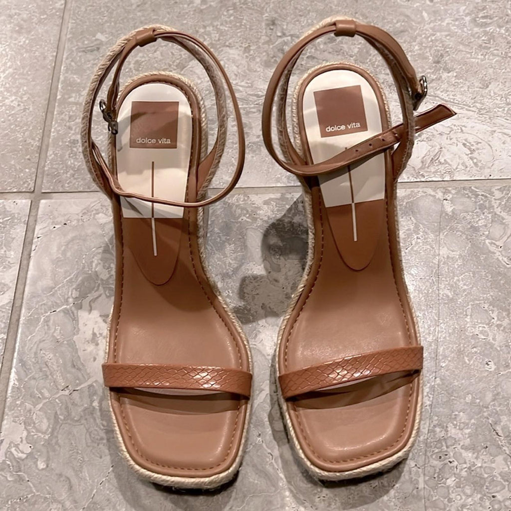 Dolce Vita Aurora Cedar Embossed Stella Platform Wedge Sandals Size 9.5 NWT
