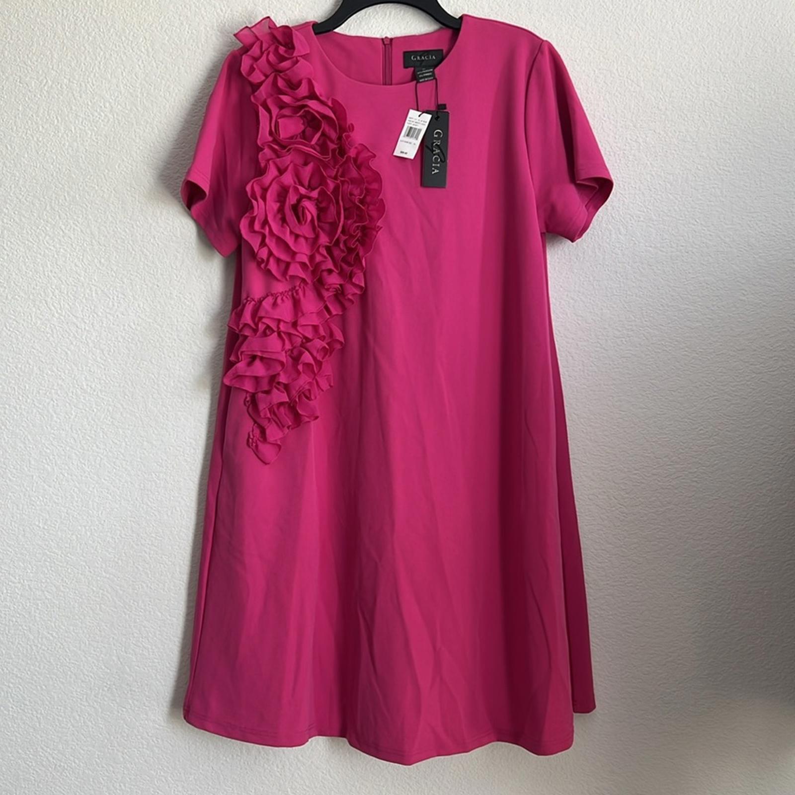 Gracia Floral Appliqué Short Sleeve Dress in Pink Fuchsia, NWT, Size XL