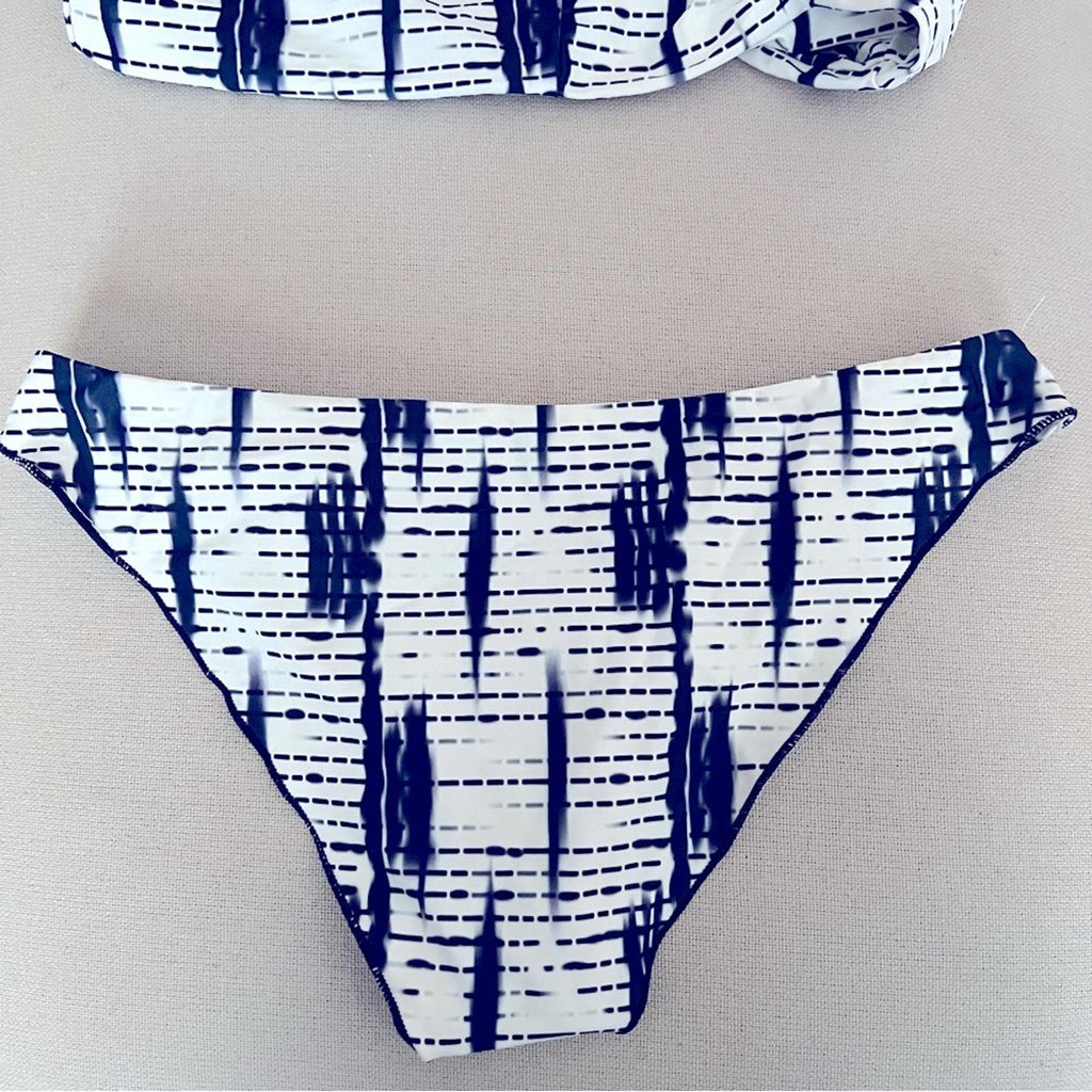 ZAFUL Blue Stripe Printed Cross Back Bikini Set Size L NEW