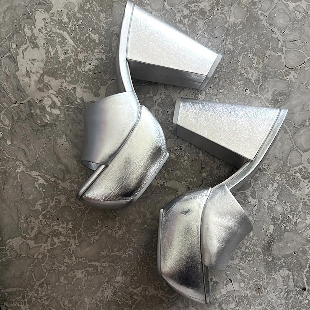 Cult Gaia Nadia Platform Sandals in Shiny Silver, NWT, Size EU 37